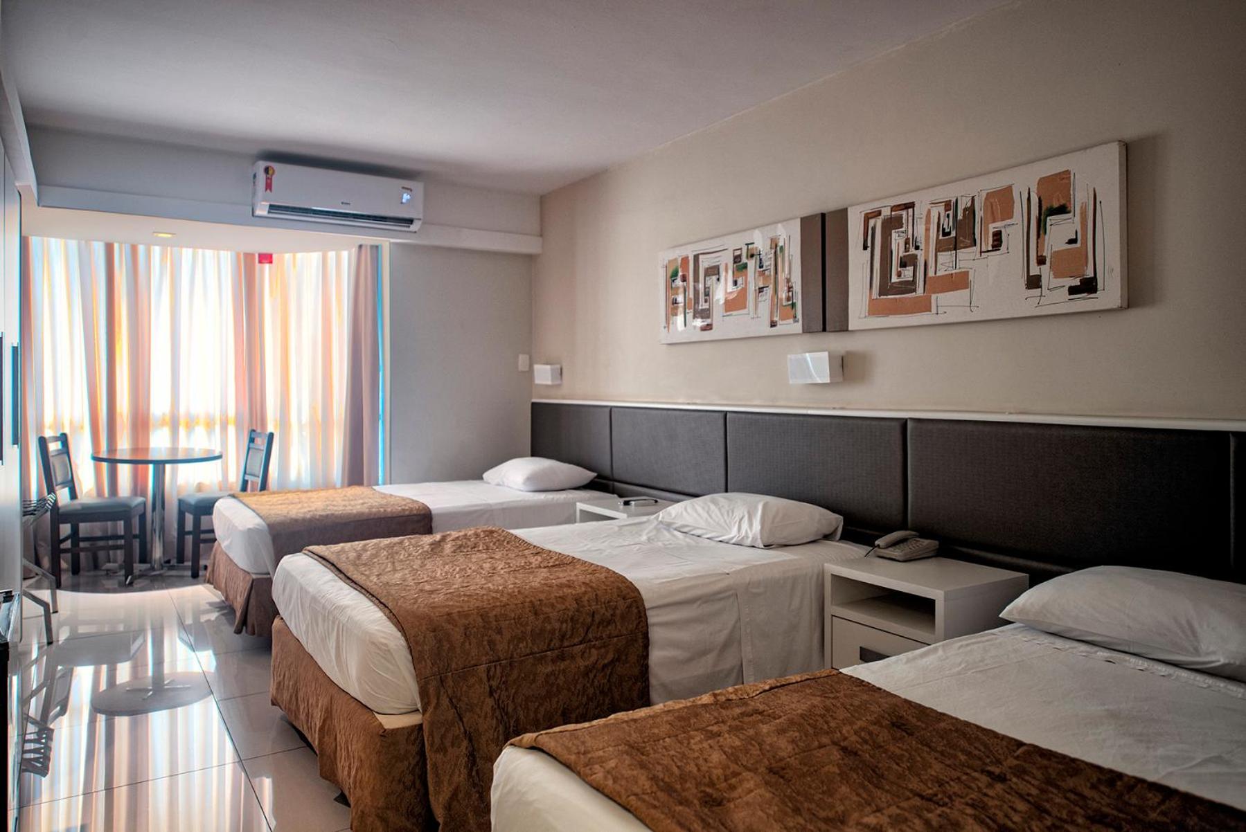 Triple Room with Pool View - Photo 2
