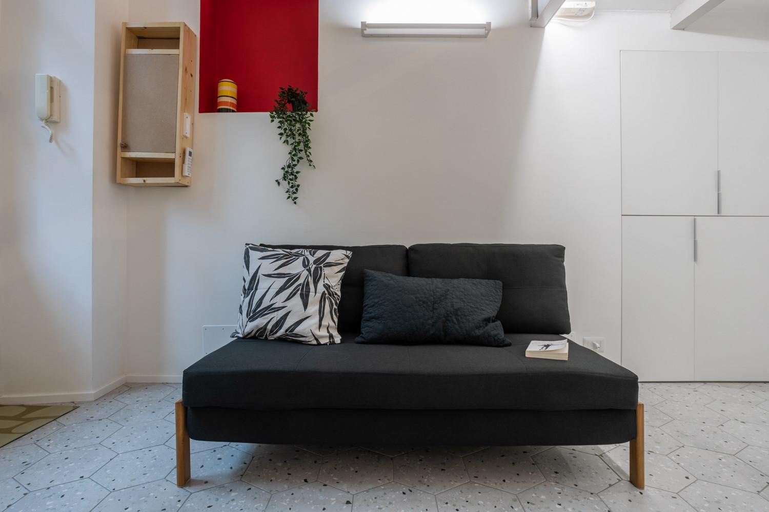 Studio Apartment
