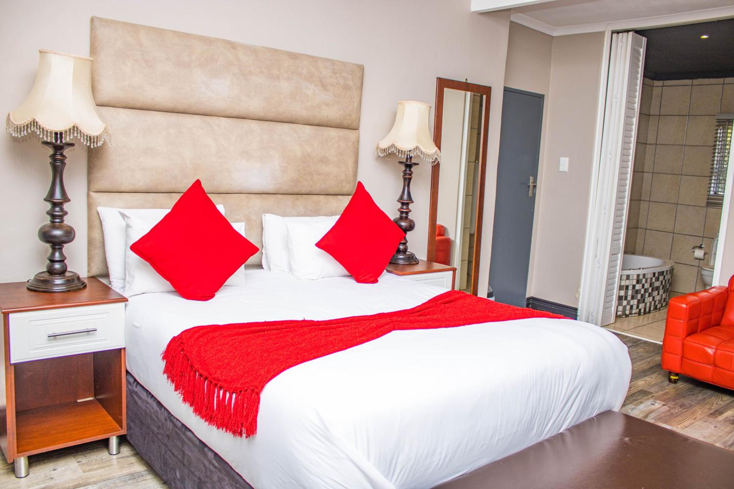Superior Double or Twin Room - Photo 18