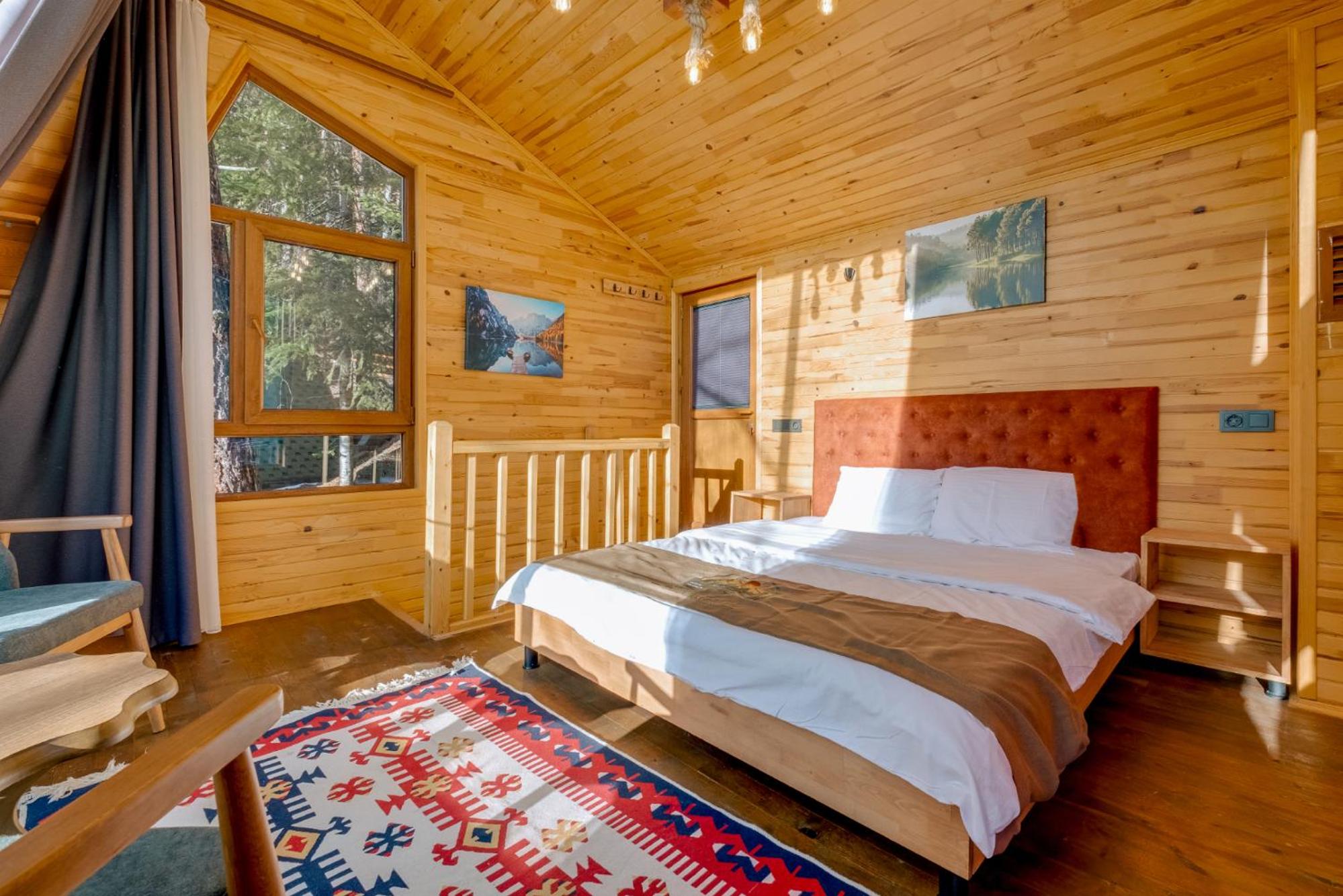 Deluxe Bungalow