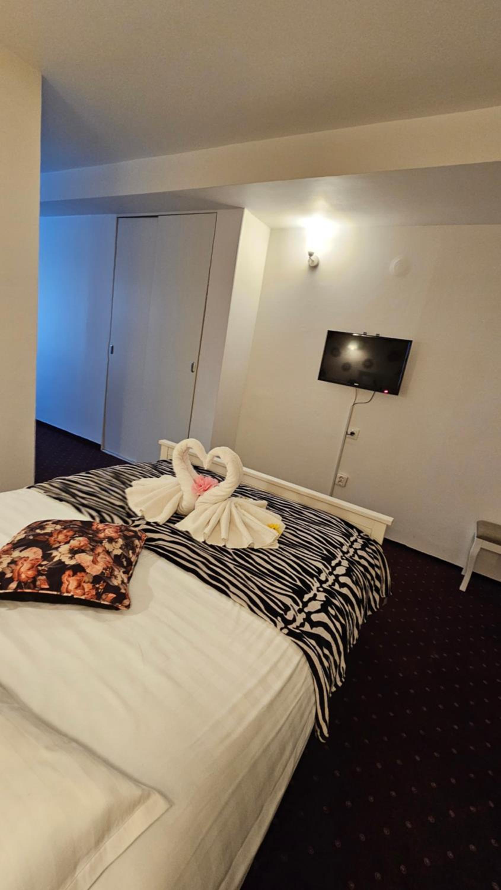Basic Double Room - Photo 4