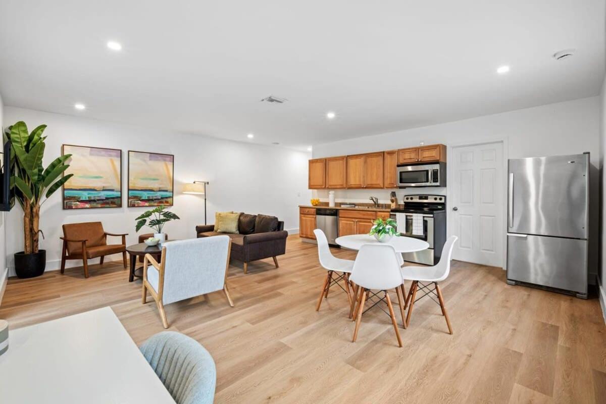 Apartment photo 2