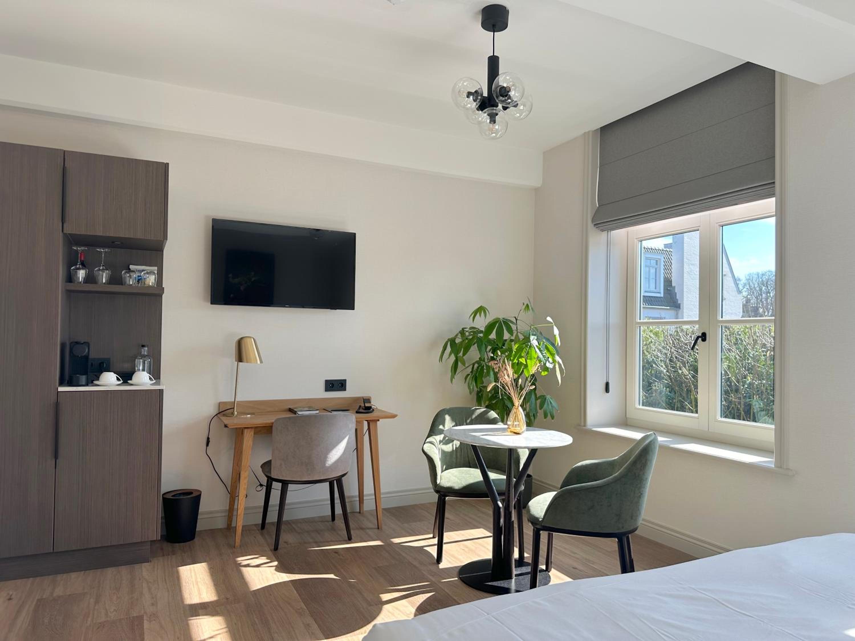 Superior Double Room - Photo 1