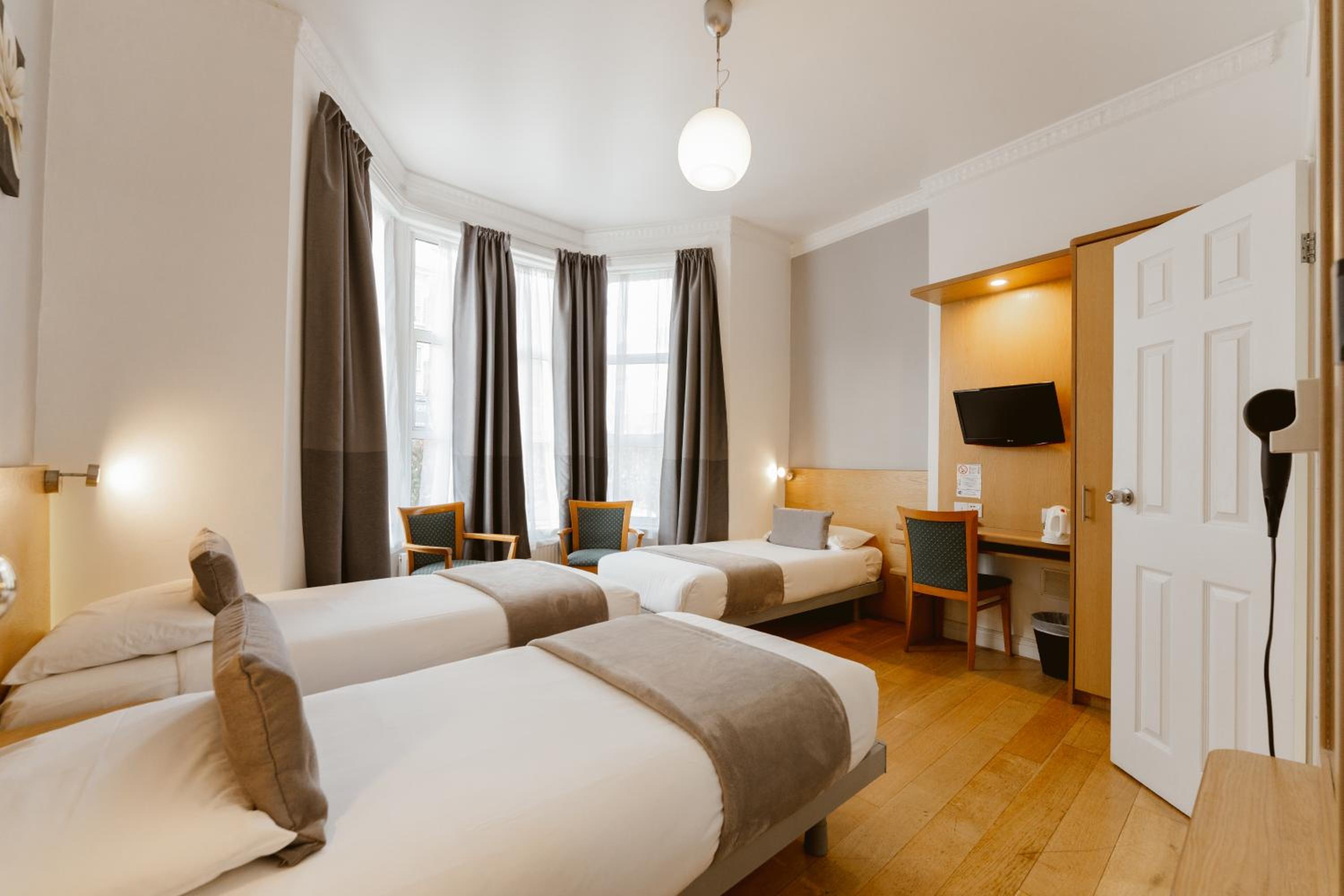 Triple Room photo 2