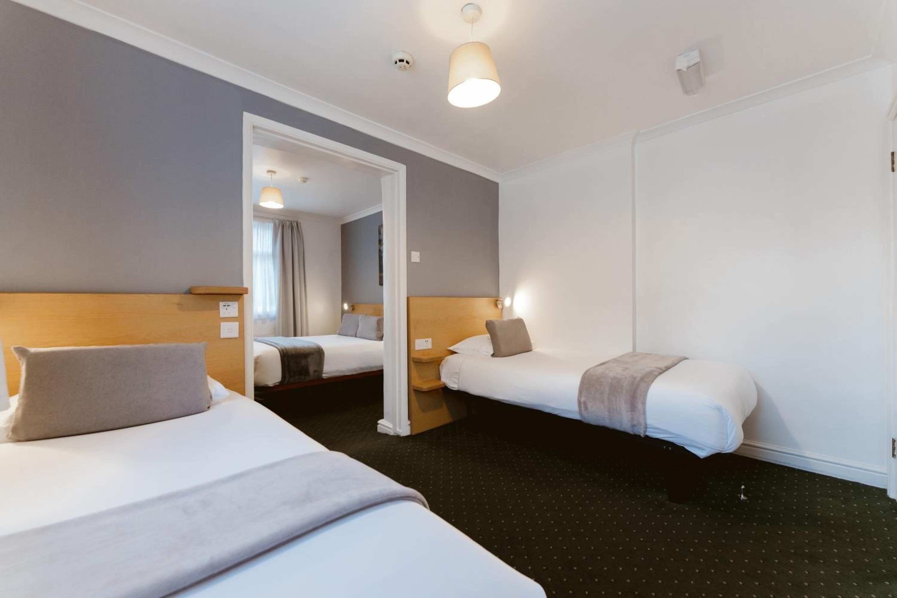 Quadruple Room photo 2