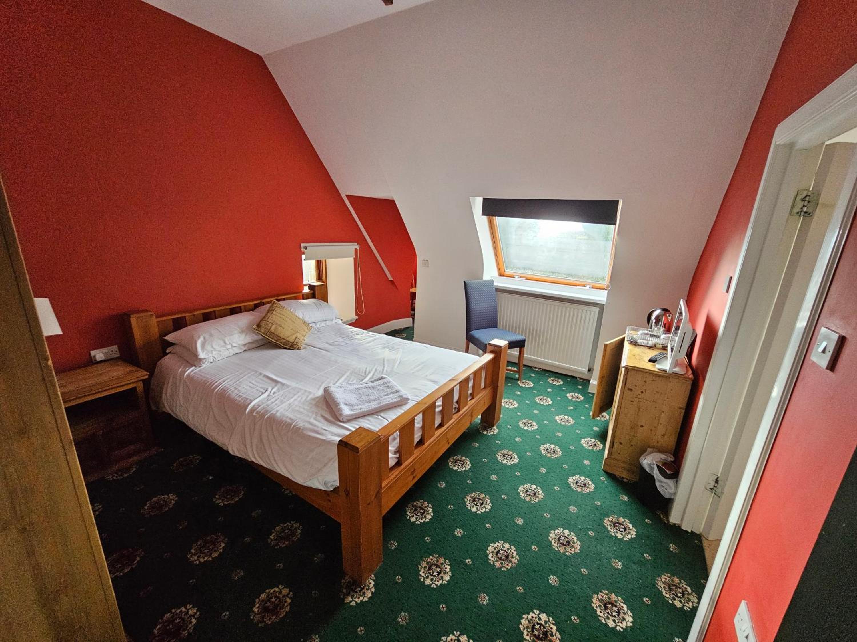 Deluxe Double or Twin Room photo 1