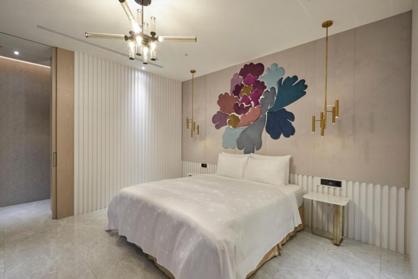 Standard Queen Room - Photo 1