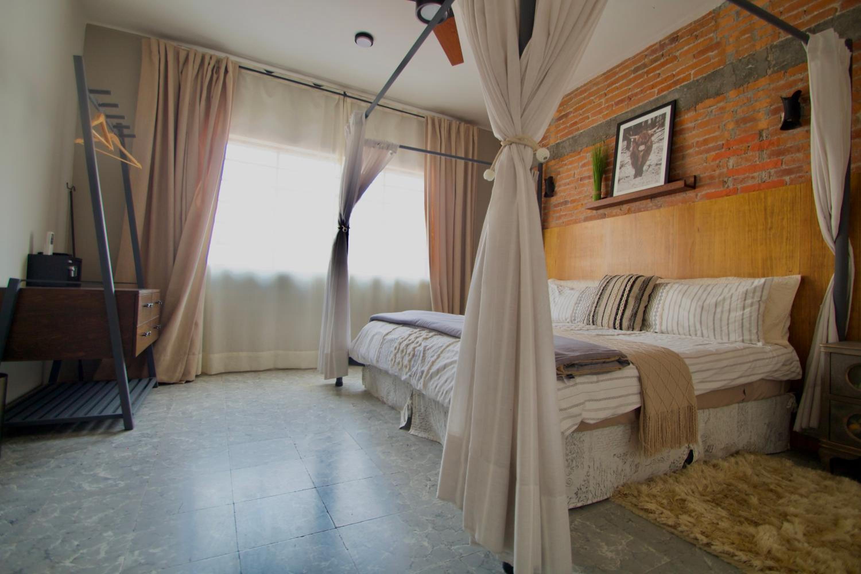 Deluxe King Room photo 2