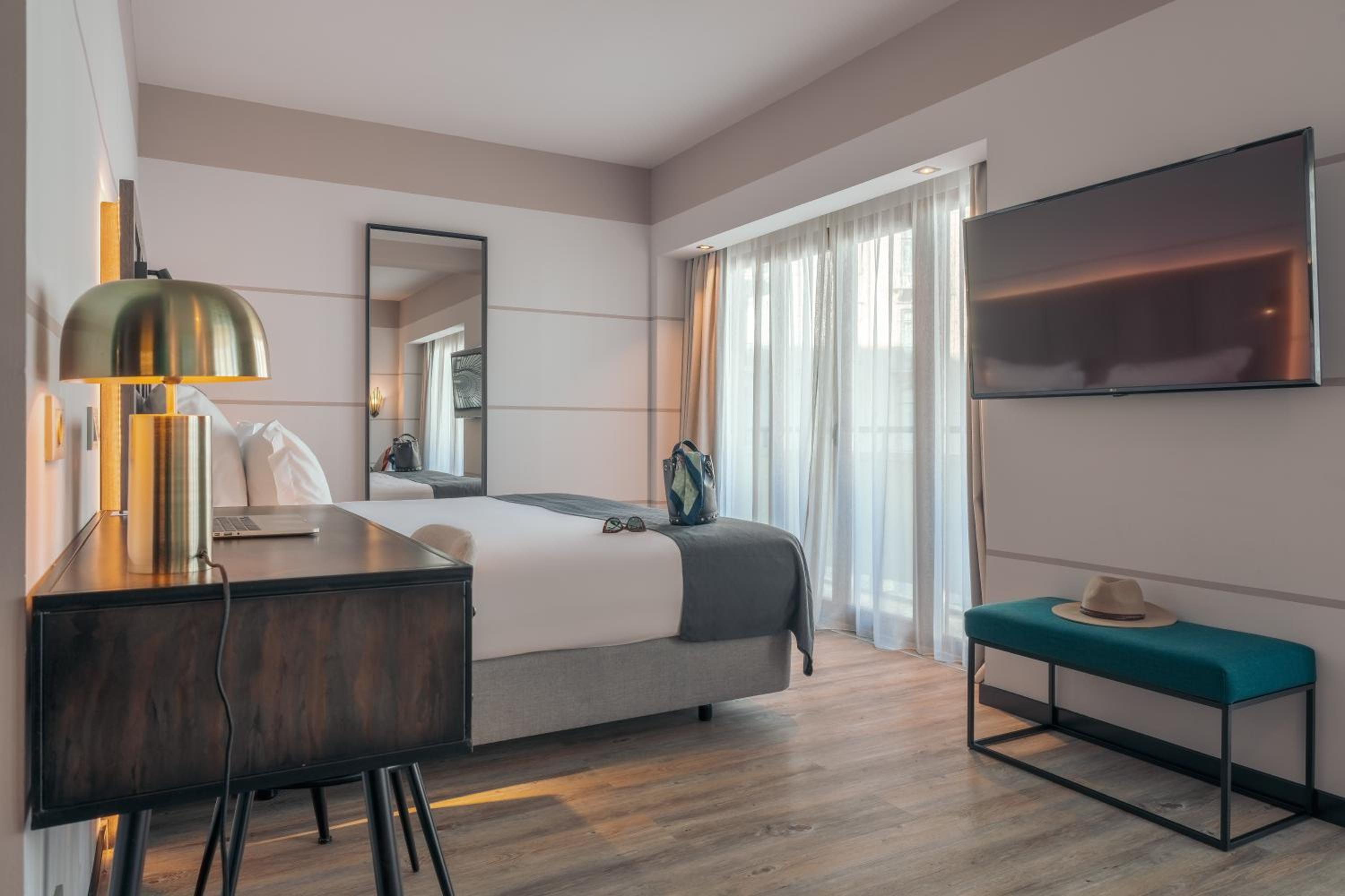 Junior Suite - Photo 12