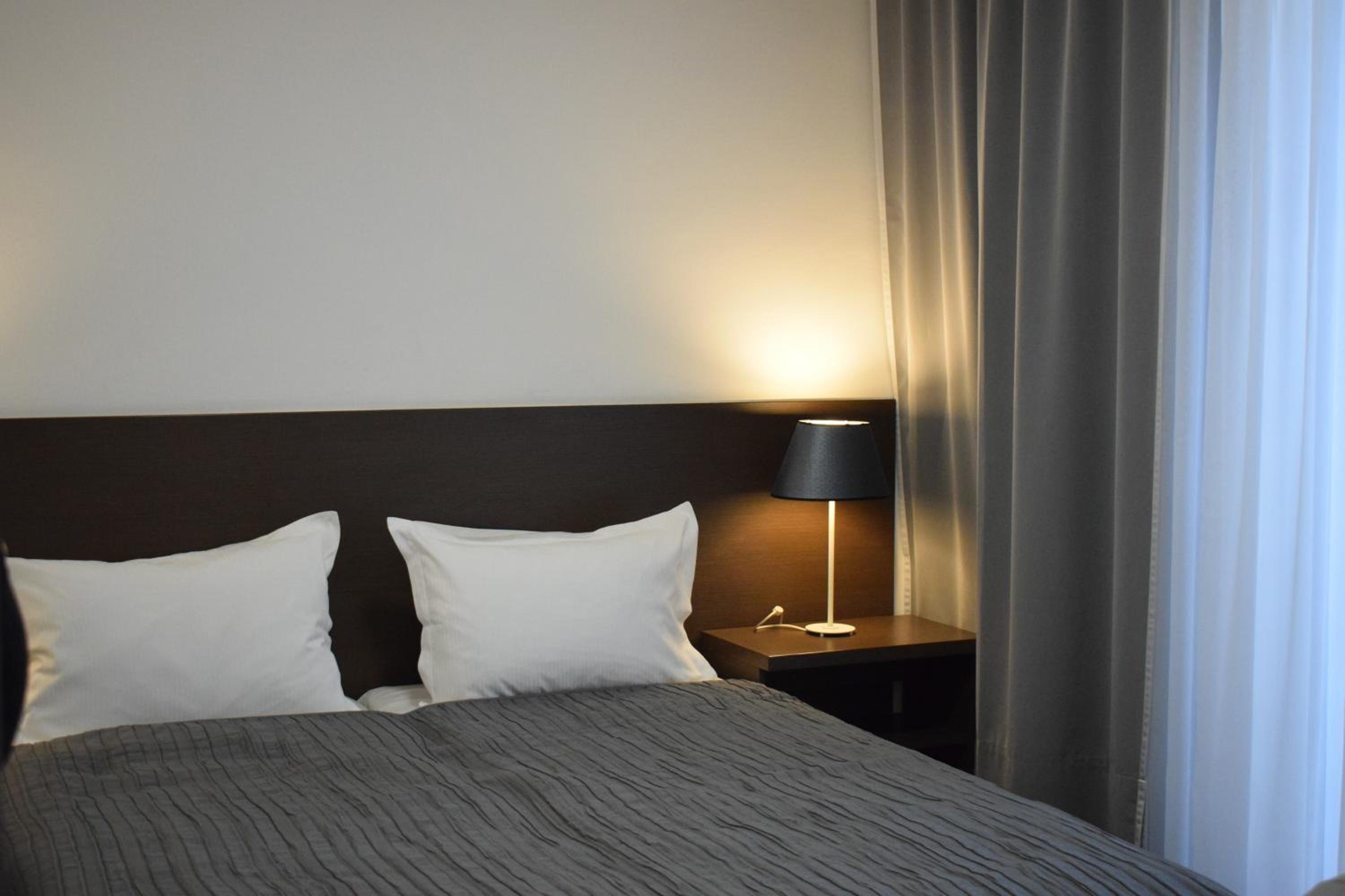 Bed & Sleeping Area