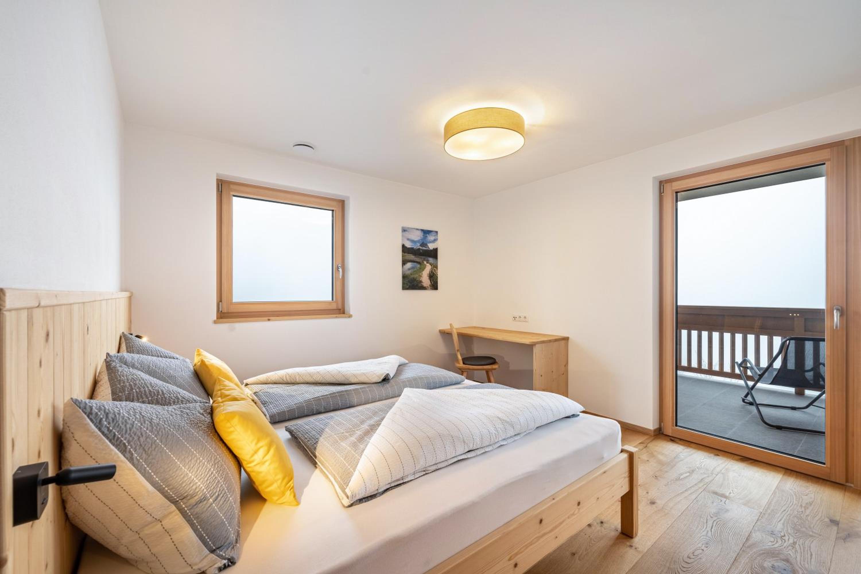 Two-Bedroom Deluxe Apartment with Garden View photo 1