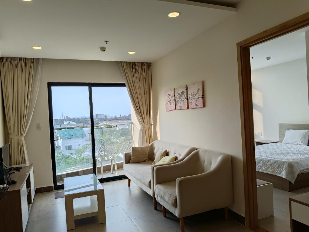 Two-Bedroom Apartment - Photo 5