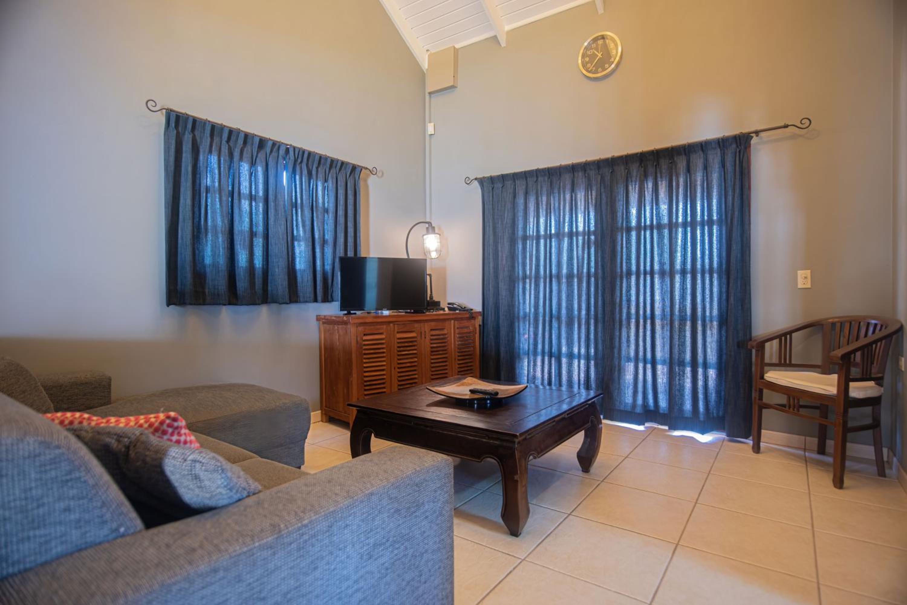 Four-Bedroom House photo 1