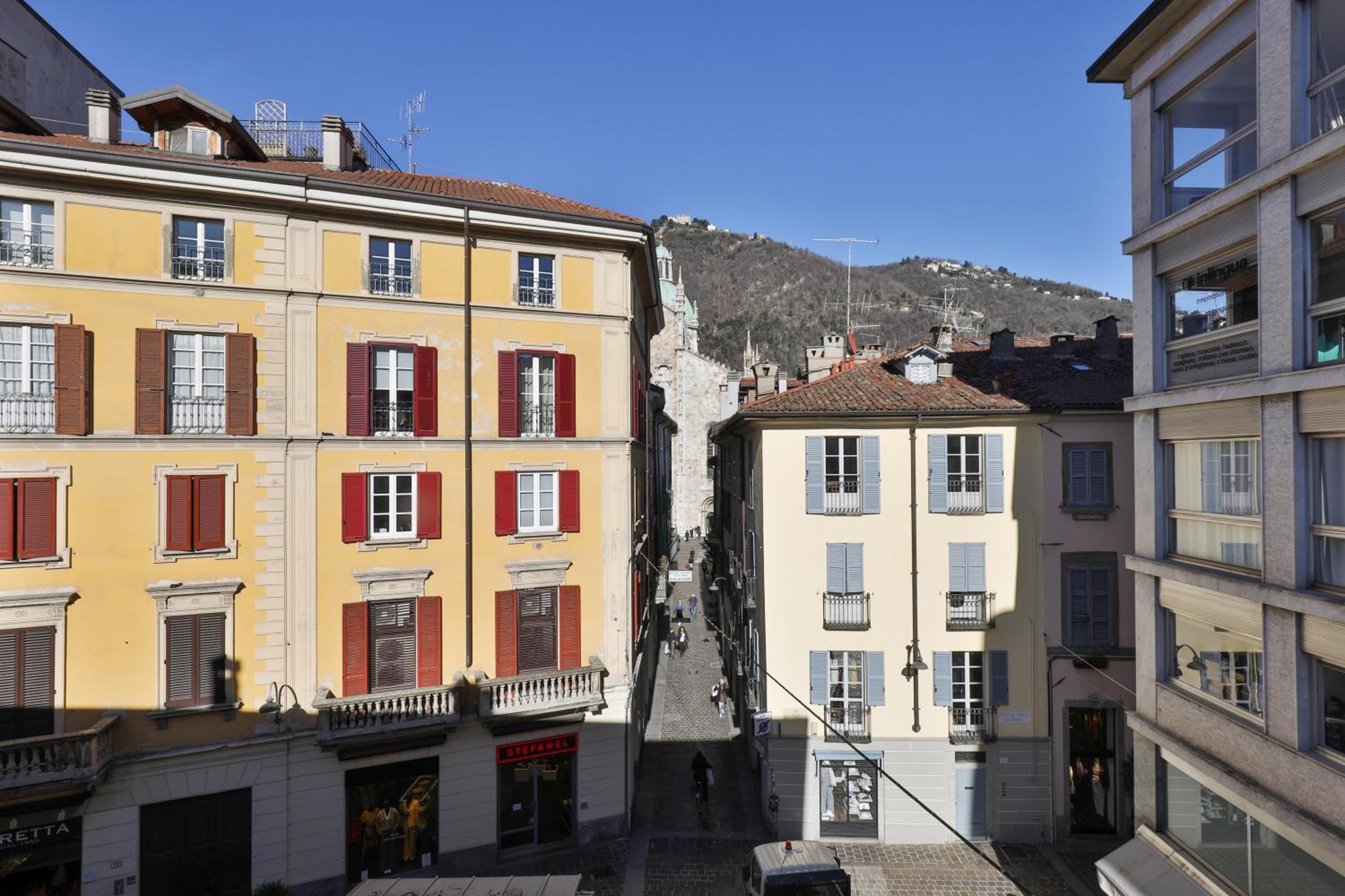 Apartment with Duomo view - Photo 12