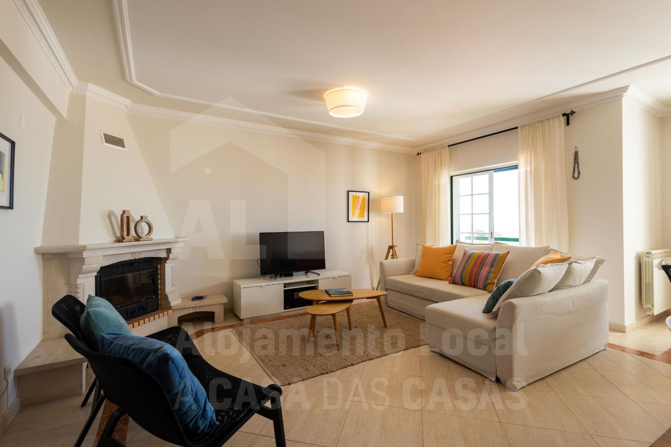 Three-Bedroom House photo 1