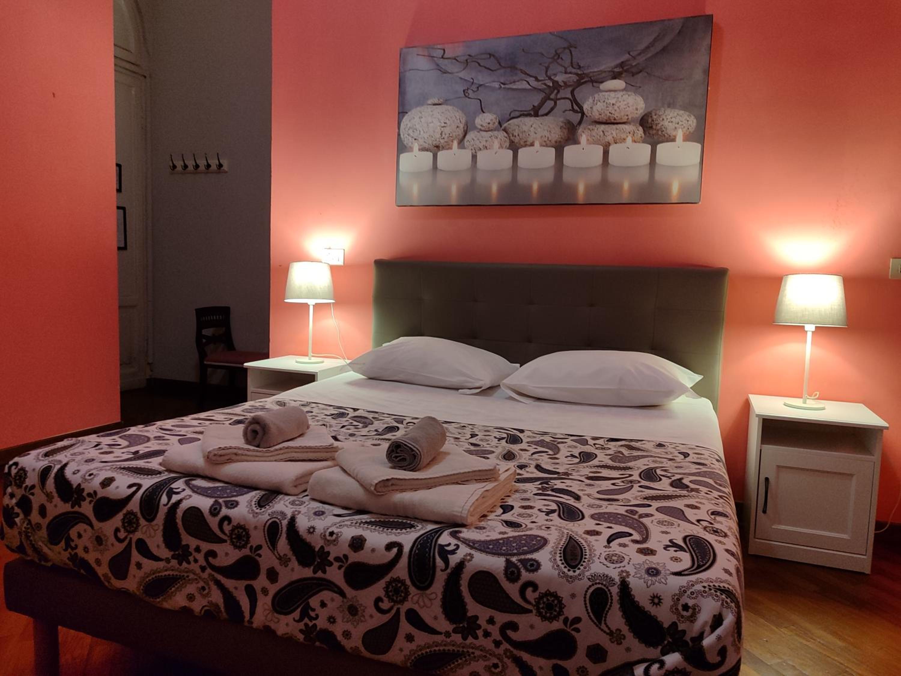 Double Room with Private Bathroom photo 2