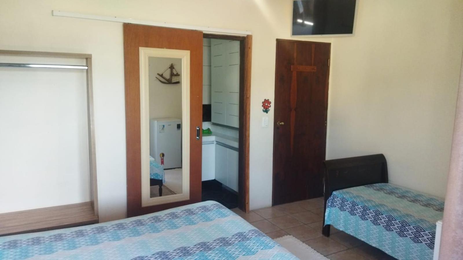 Triple Room with Balcony - Photo 4