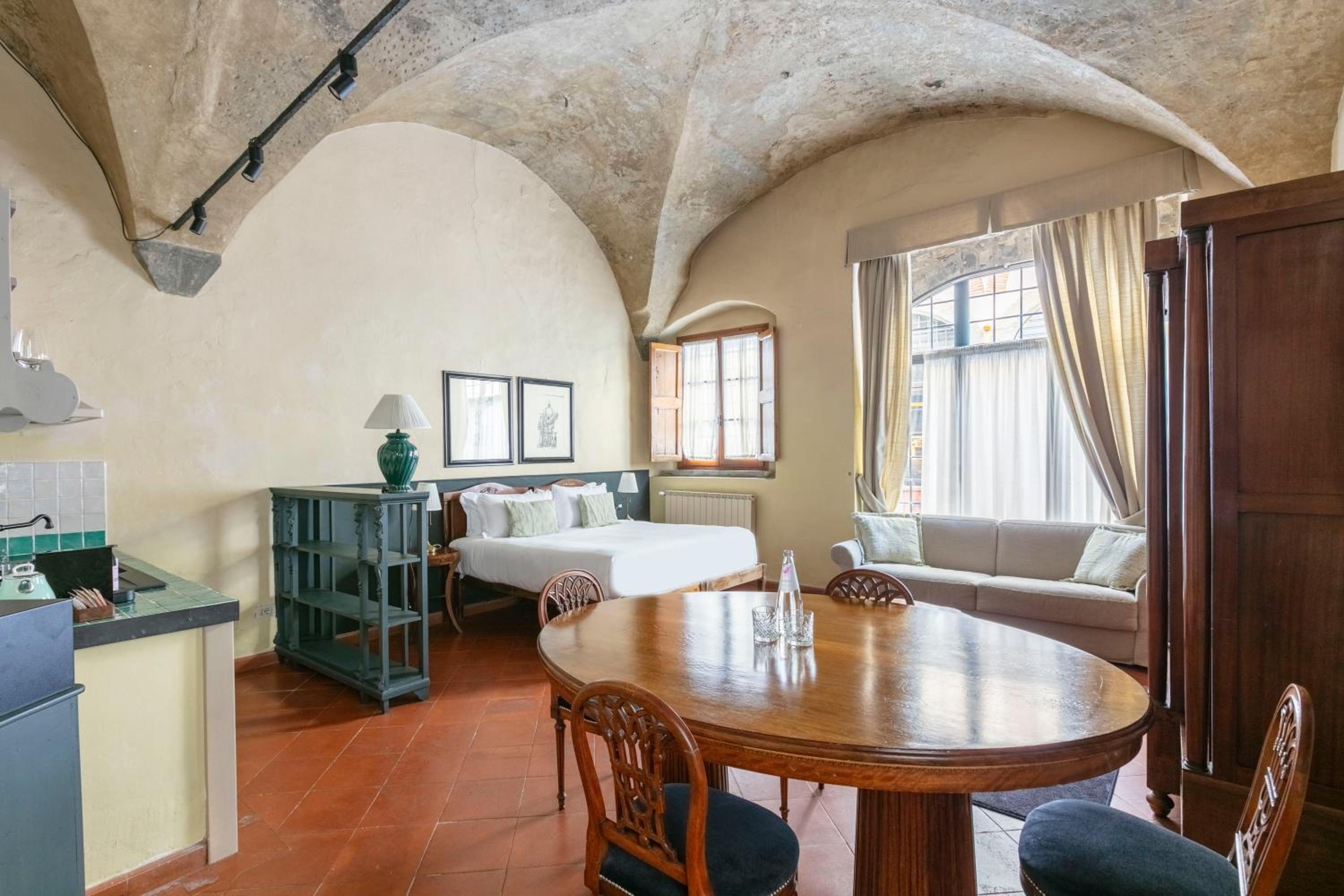 Studio with Kitchenette - Accessible photo 1