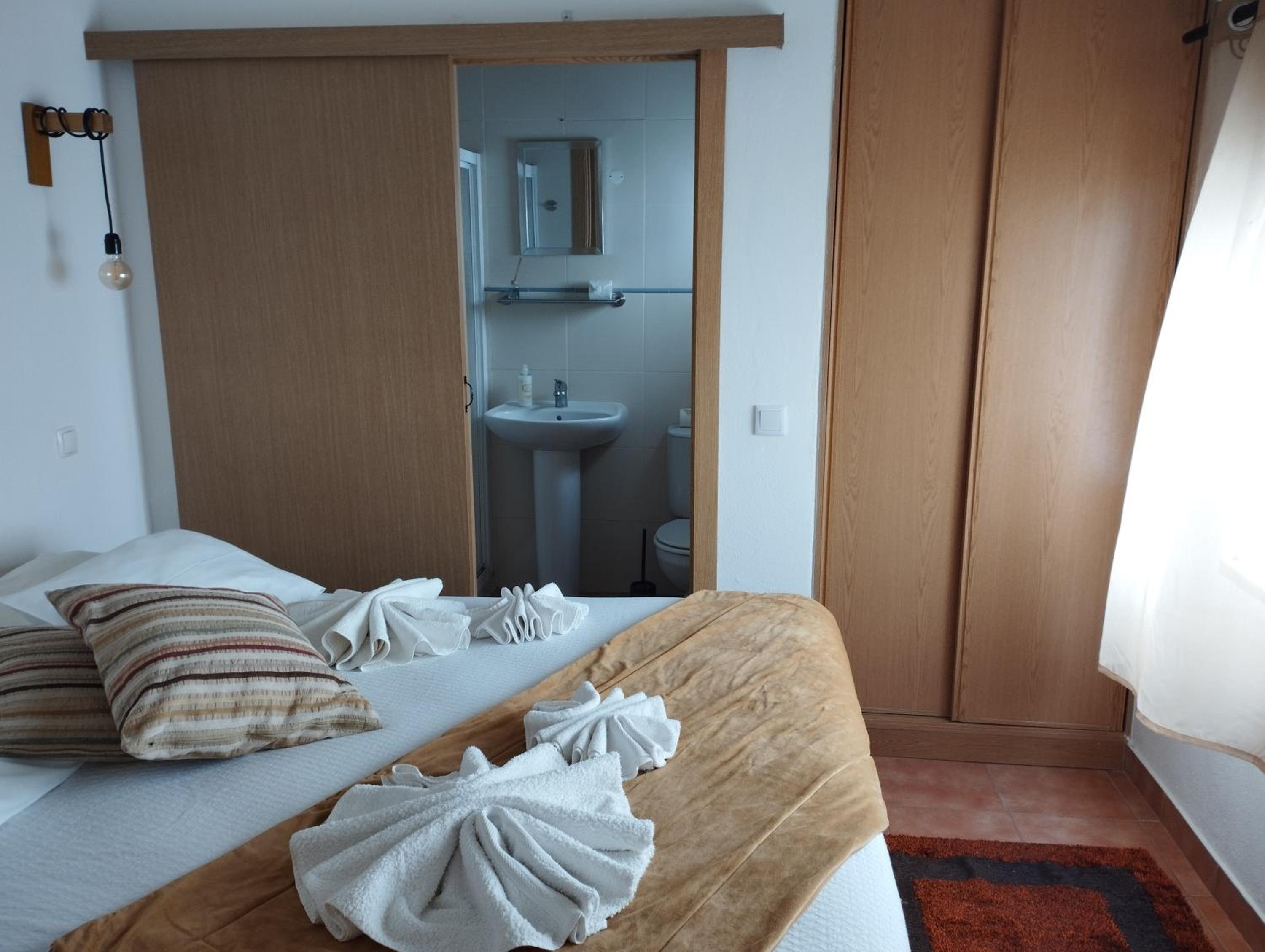 Budget Double Room photo 1