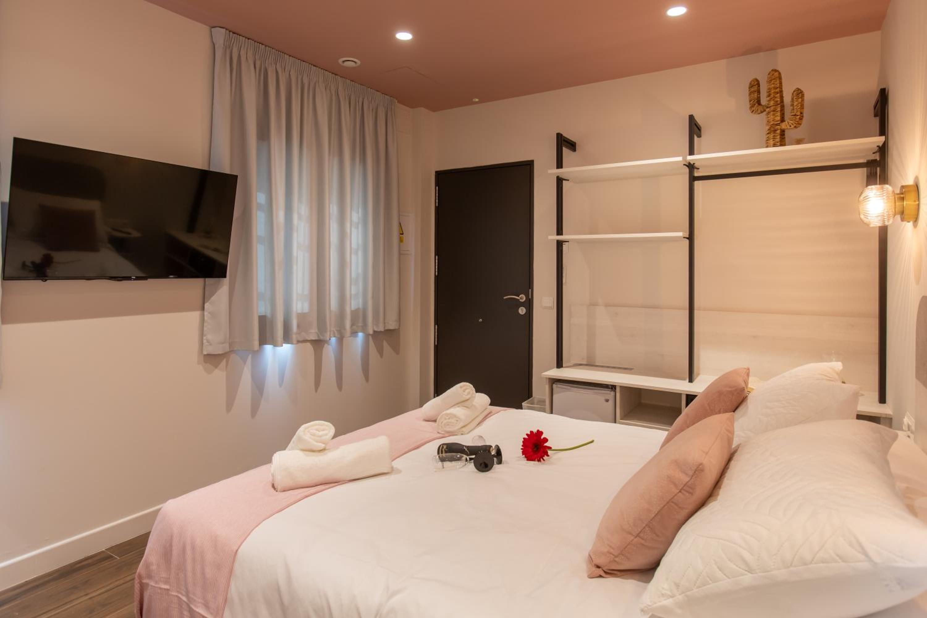 Deluxe Double Room photo 2