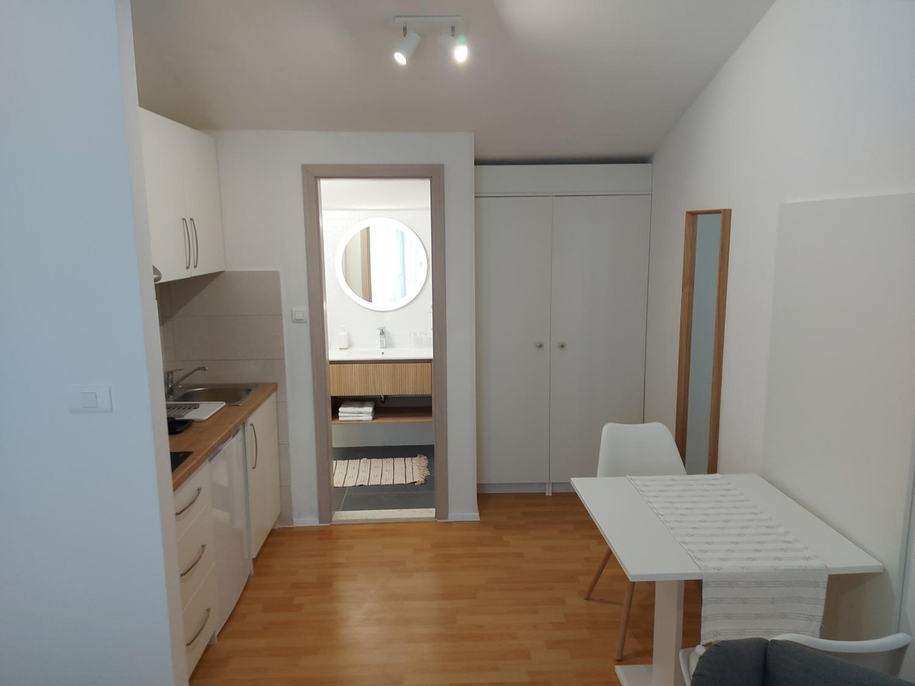 Studio Apartment