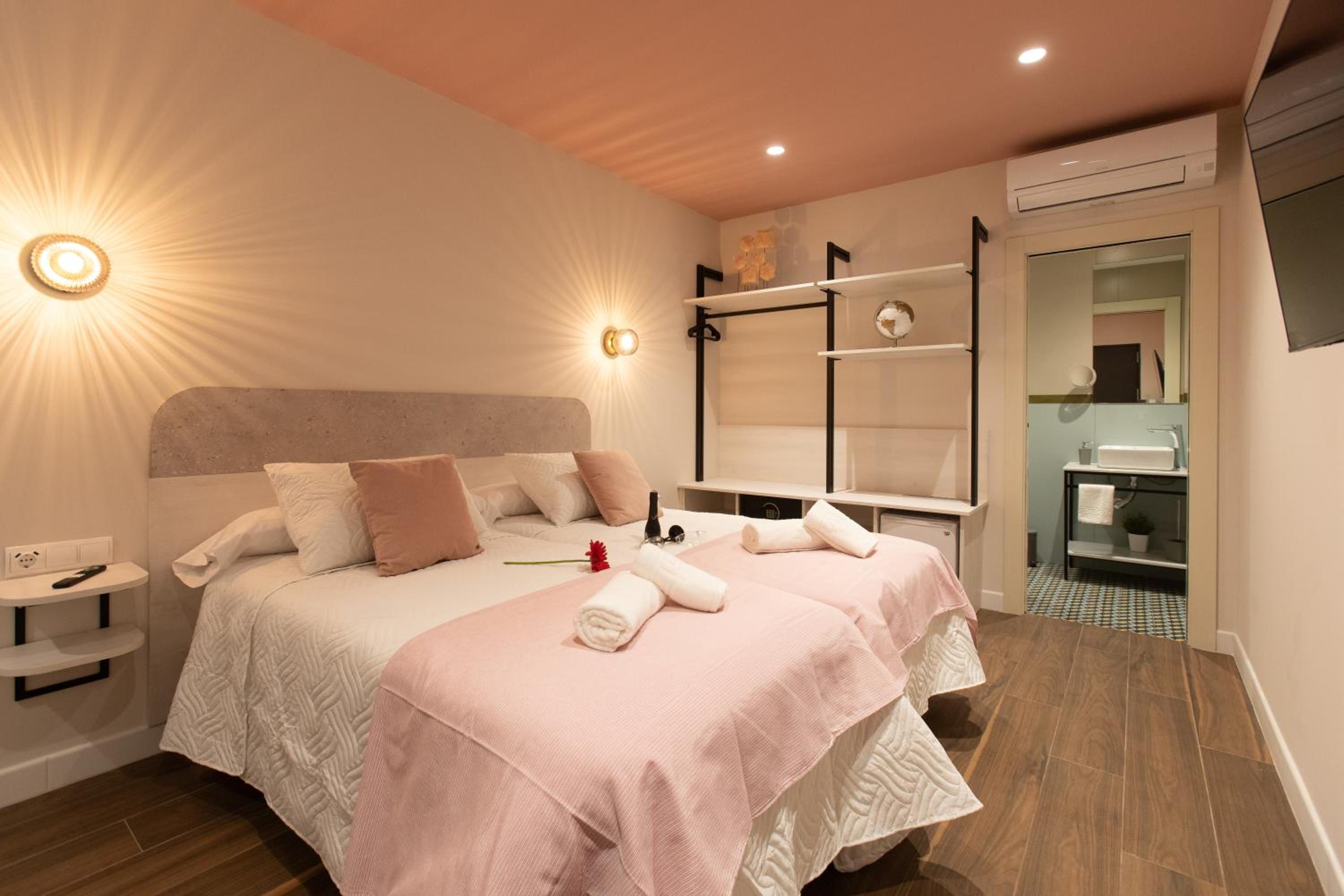 Habitación Estándar con Dos Camas Individuales