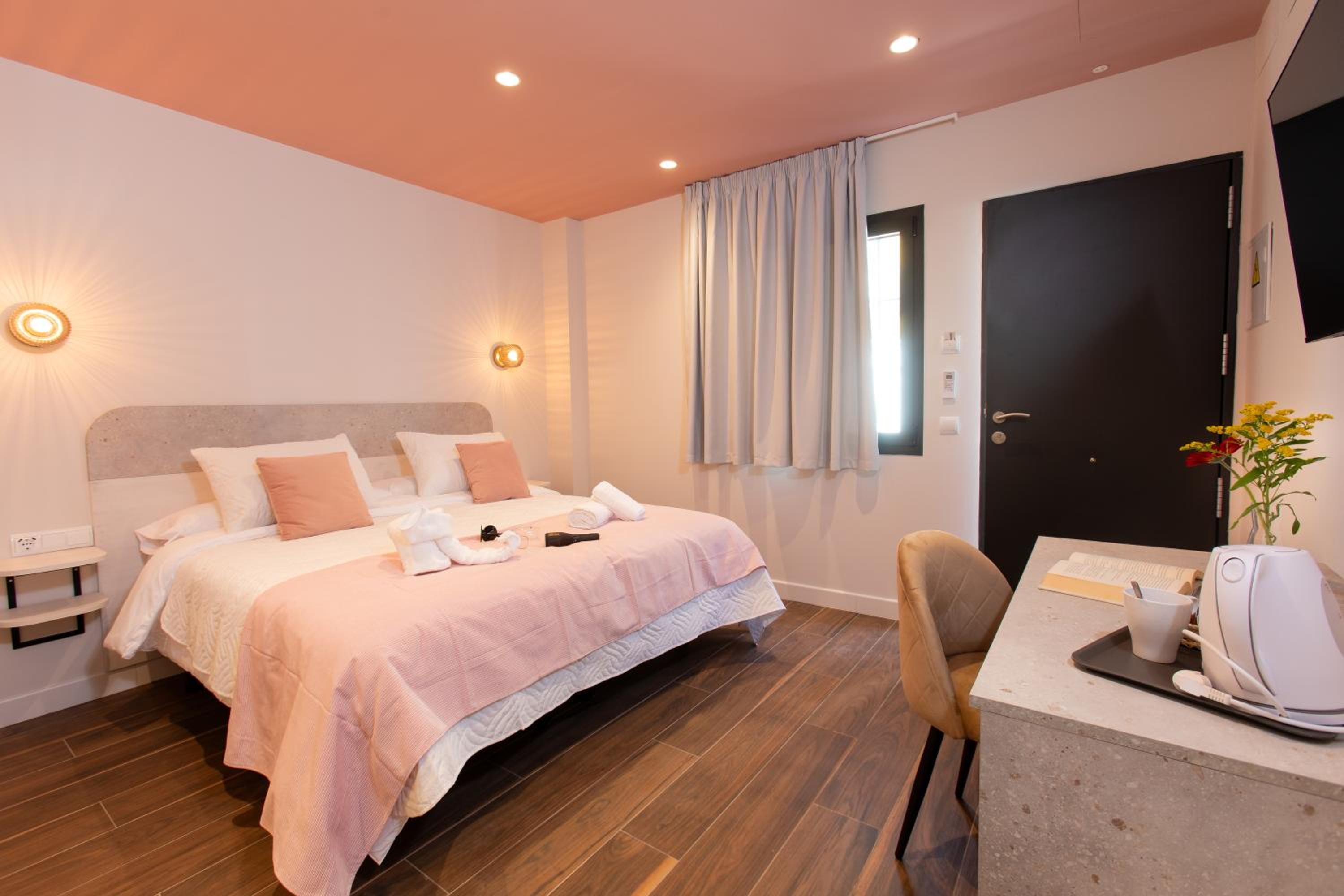 Standard Twin Room photo 2