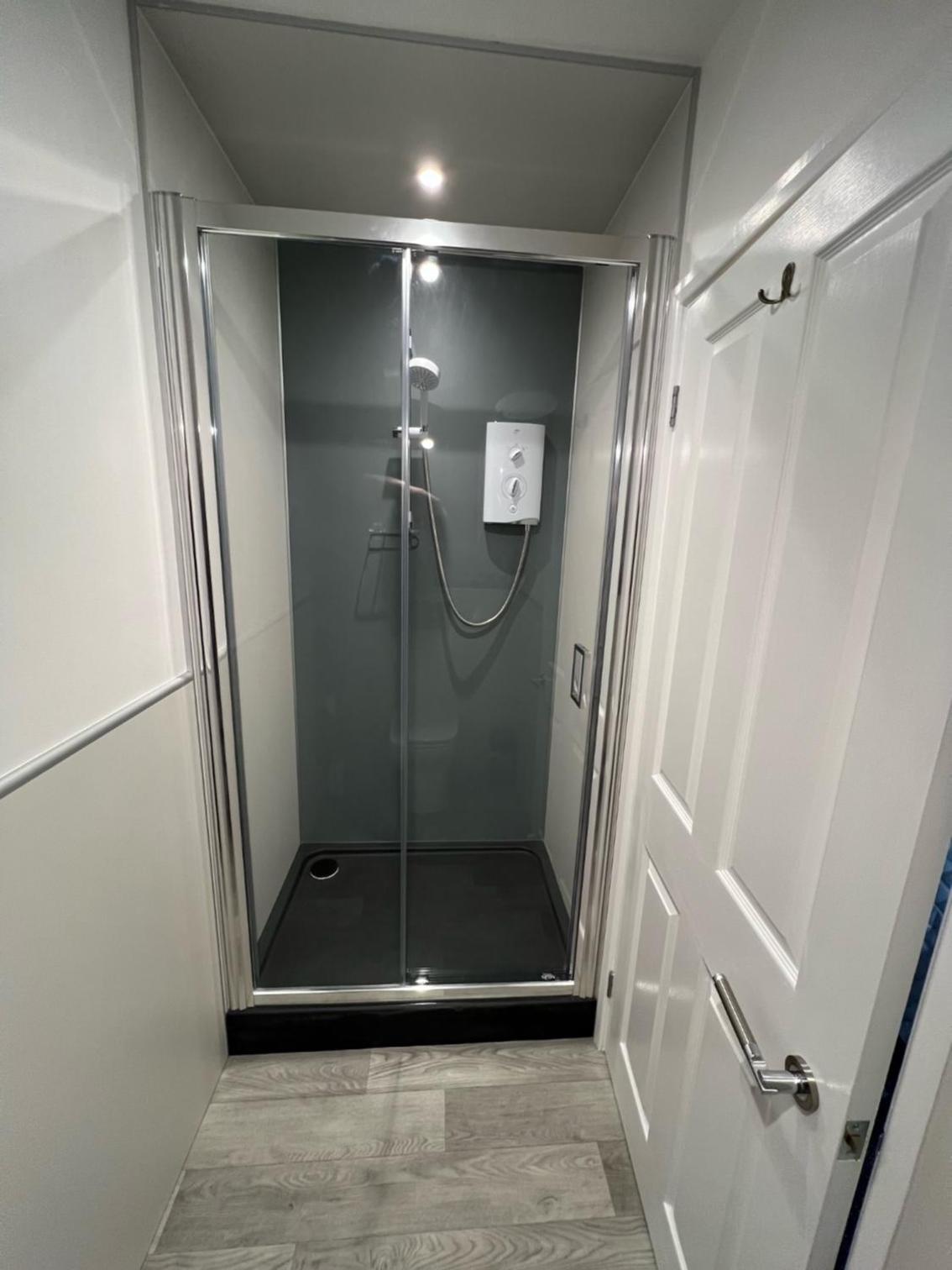 Double Room with Shower photo 3