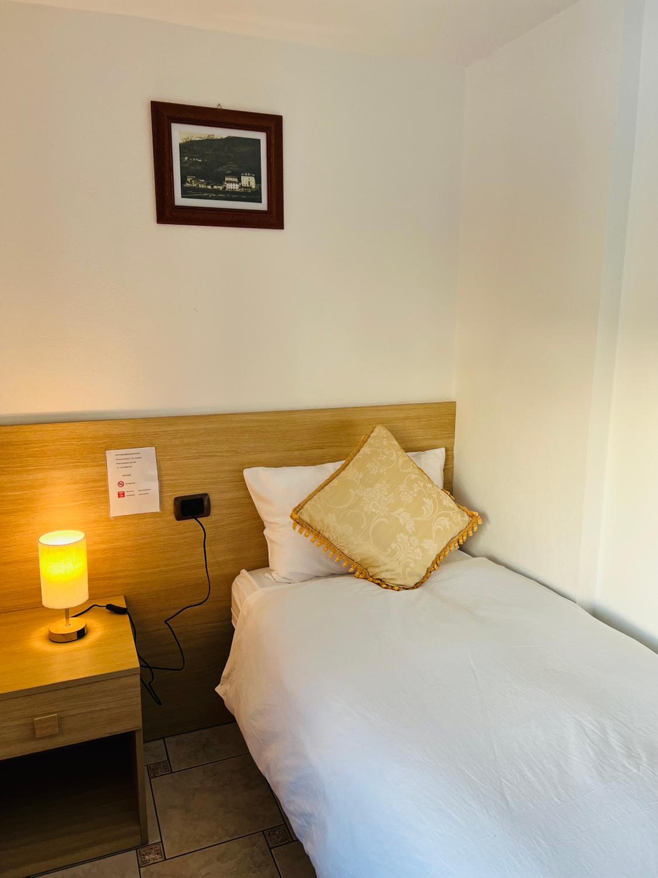 Single Room with Mountain View photo 1