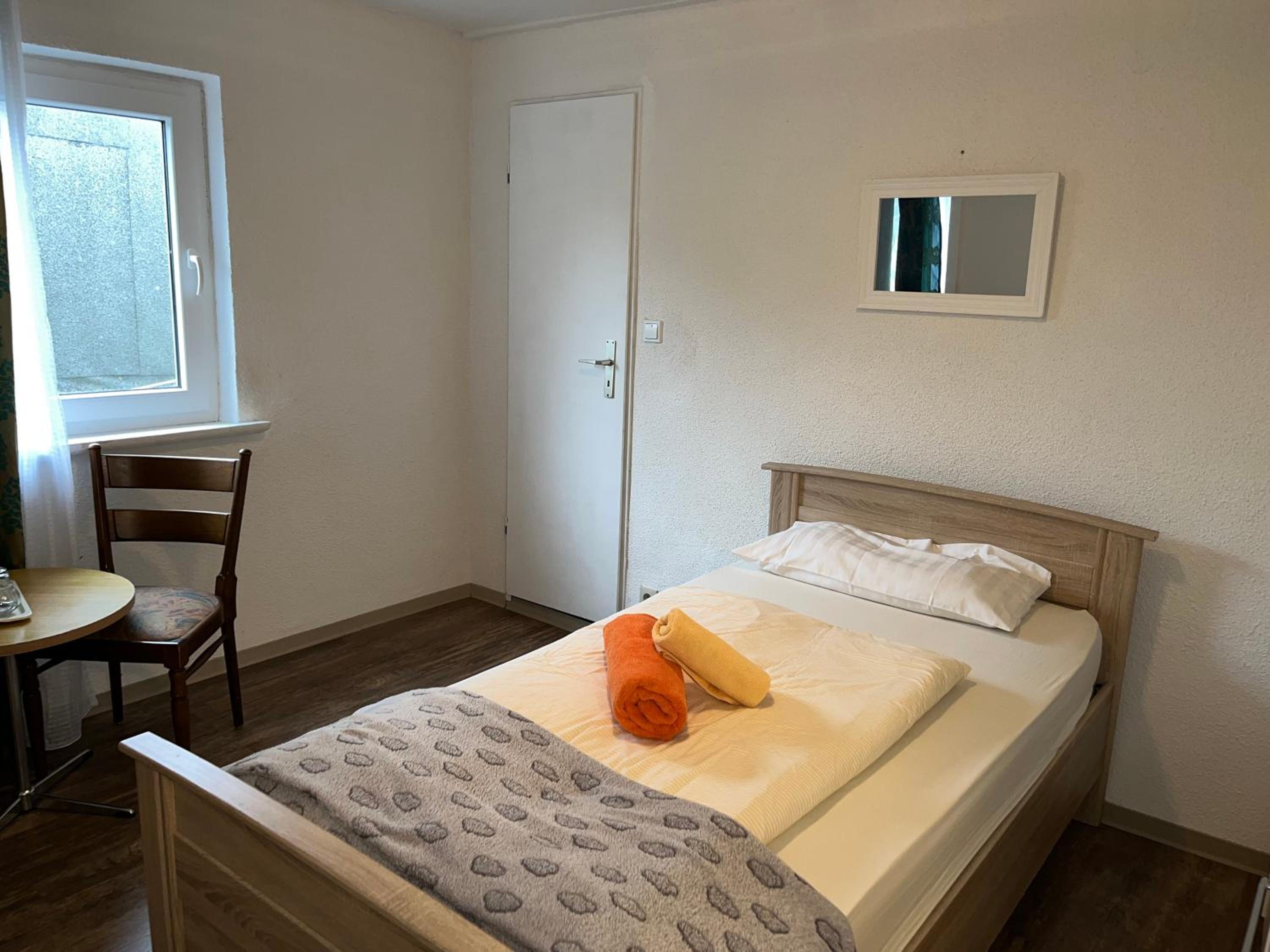 Single Room photo 1