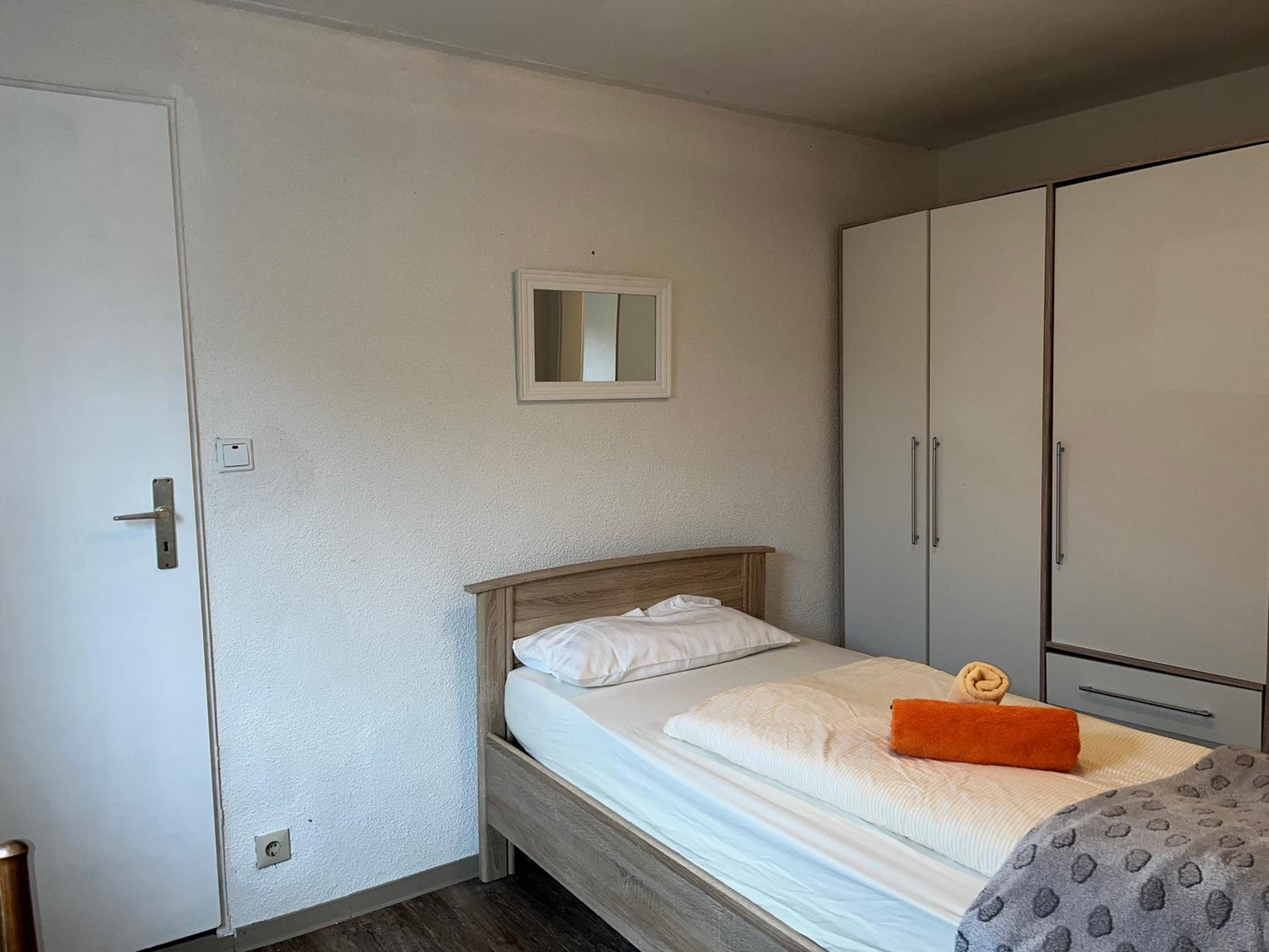 Single Room photo 2