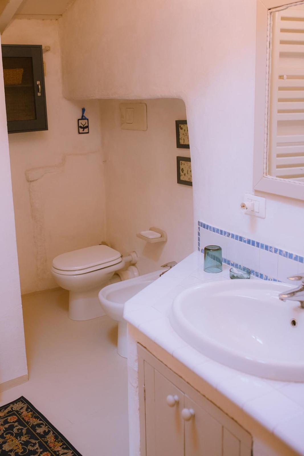 Double Room with Private External Bathroom photo 2