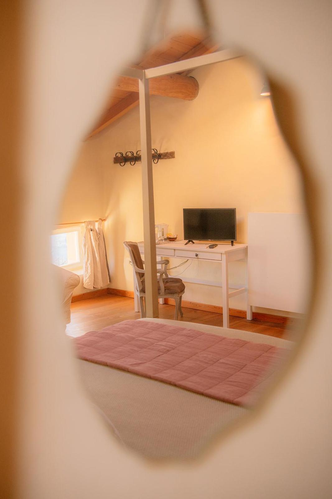 Double Room with Private External Bathroom photo 1