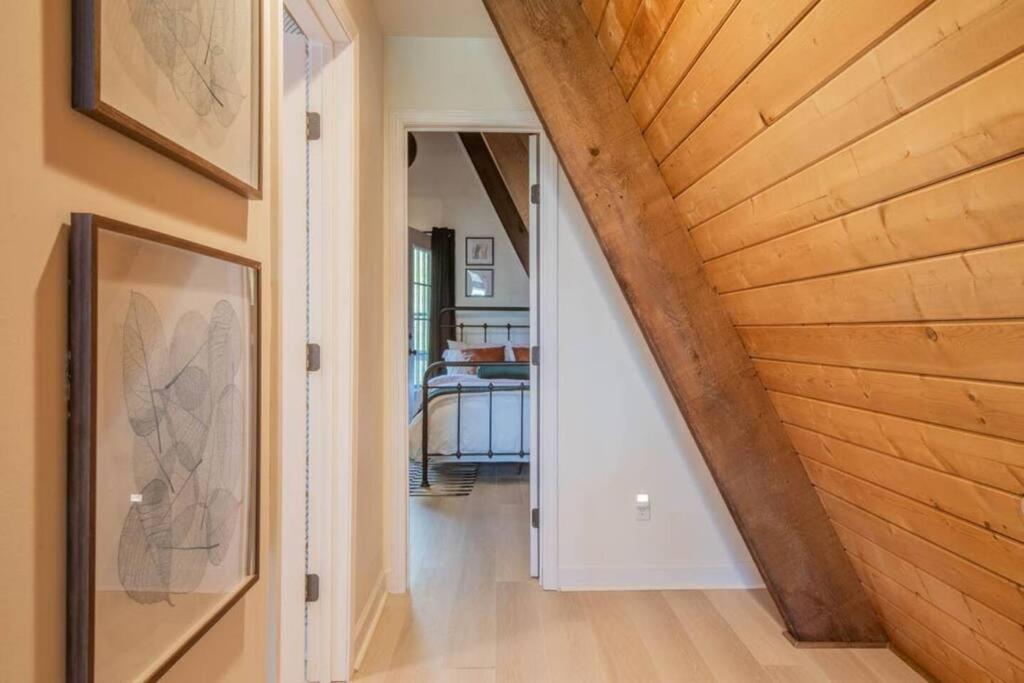 Four-Bedroom House photo 2