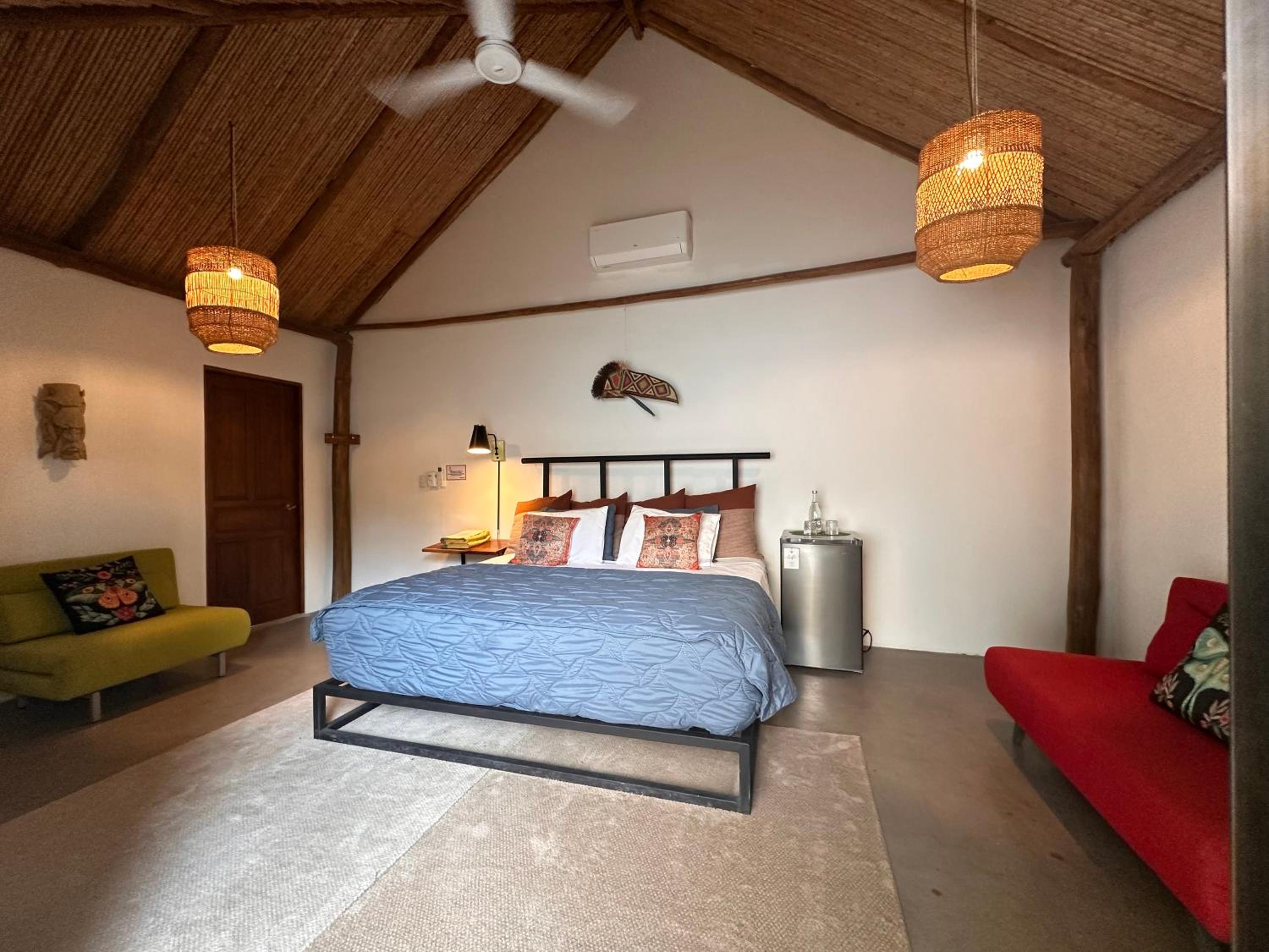 Deluxe King Suite