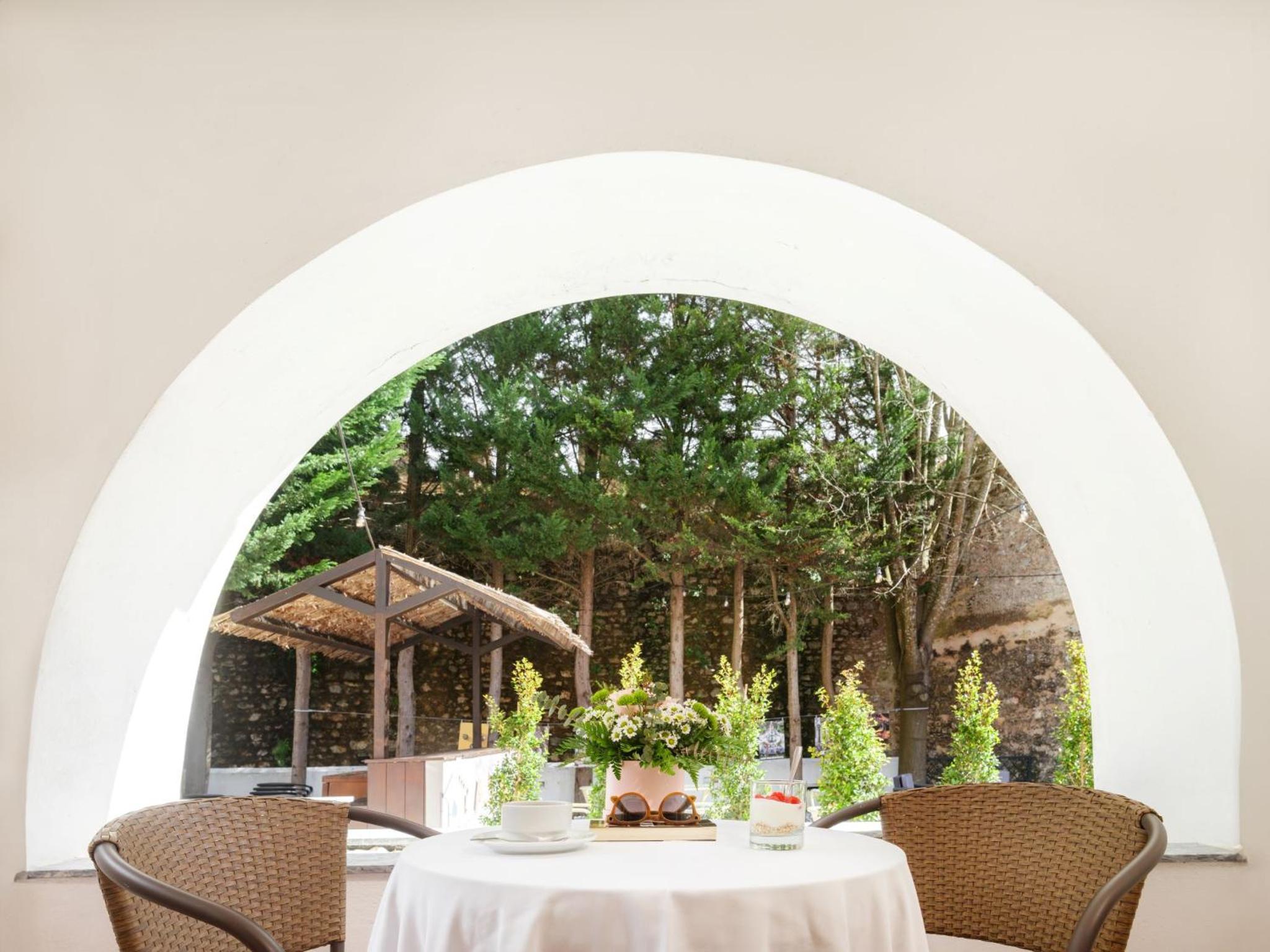 Charming Double with Balcony - Photo 4