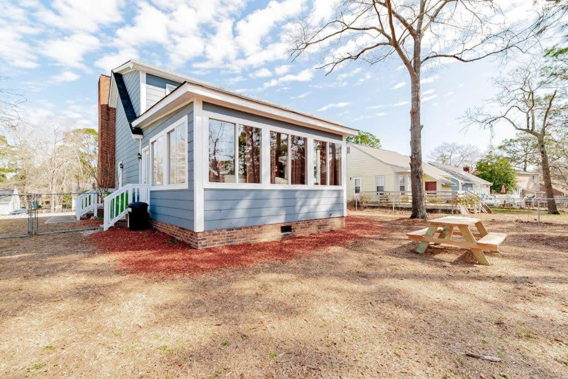 Family Room - Photo 29