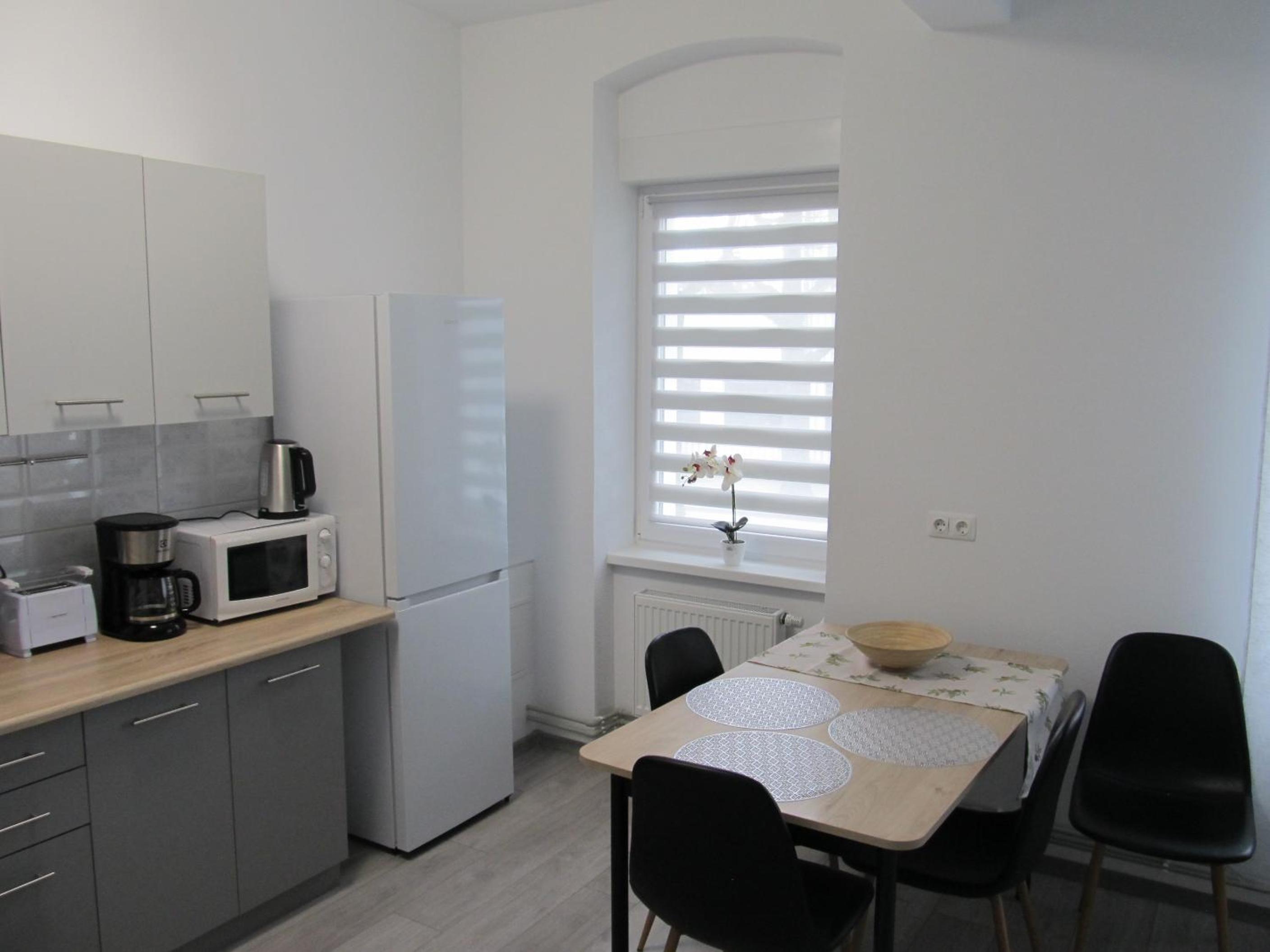 Apartment - Ground Floor - Photo 4