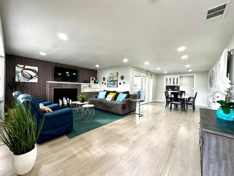Four-Bedroom House photo 1
