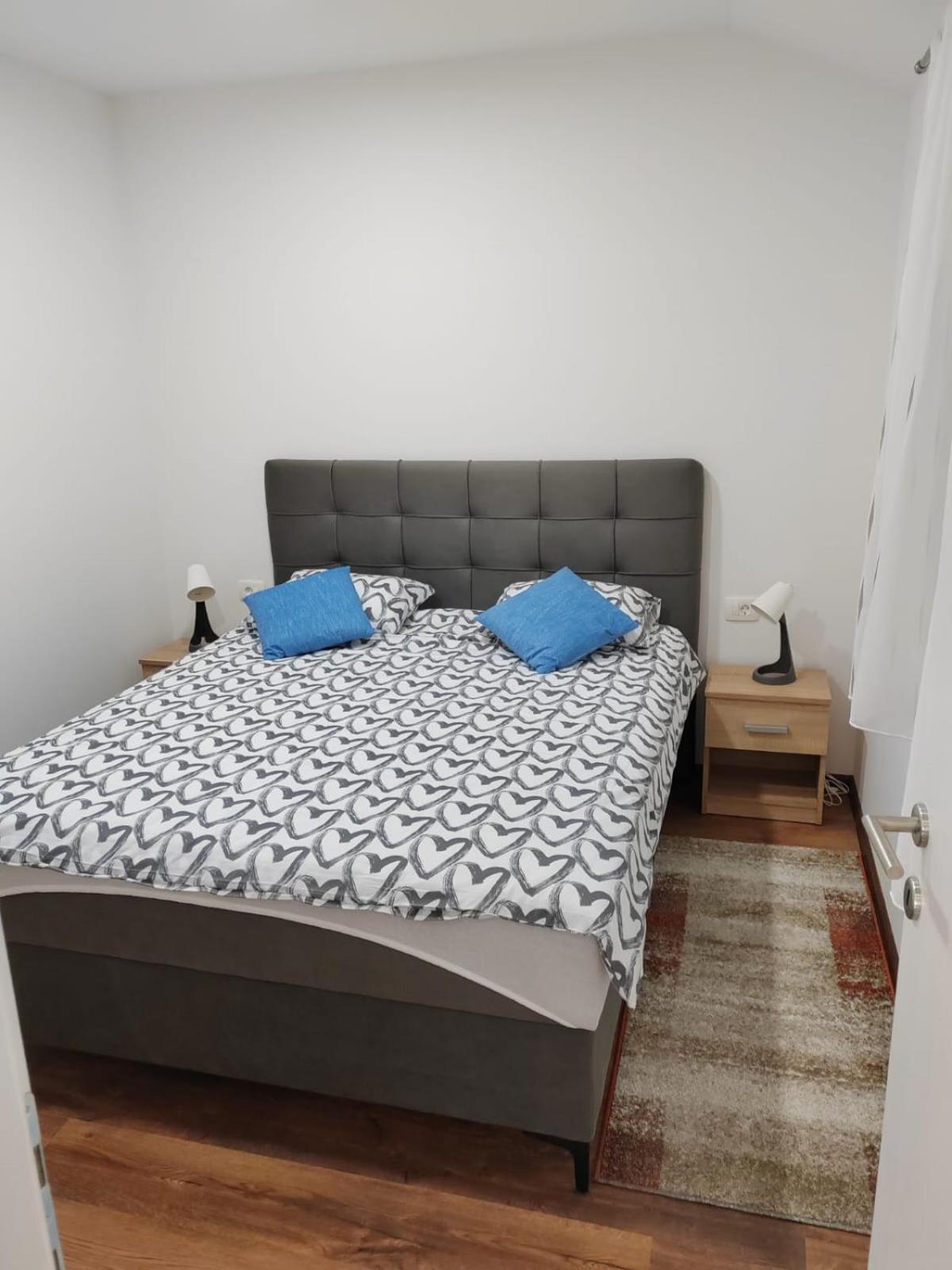 Two-Bedroom House photo 2