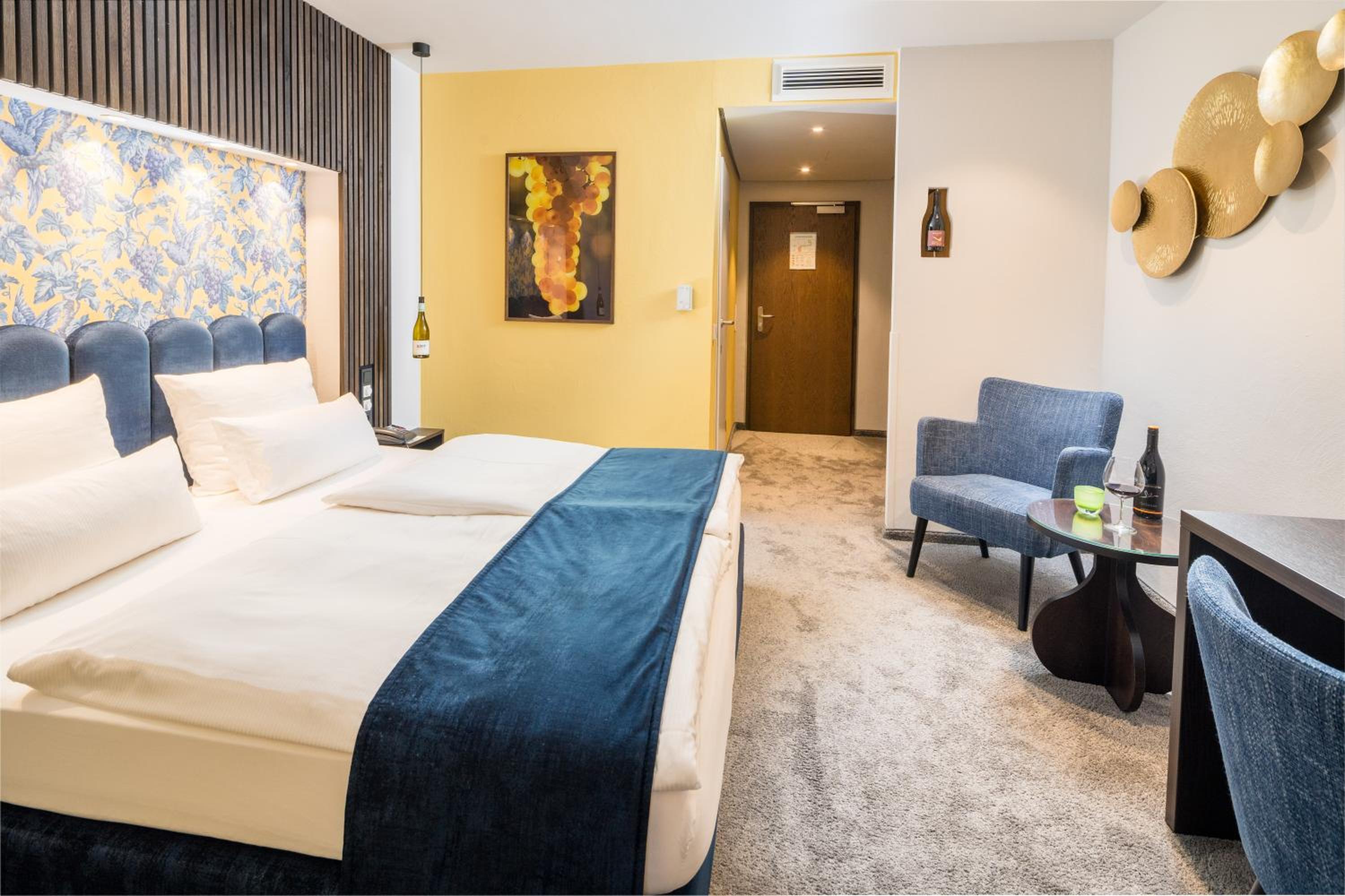 Standard Double Room - Photo 2