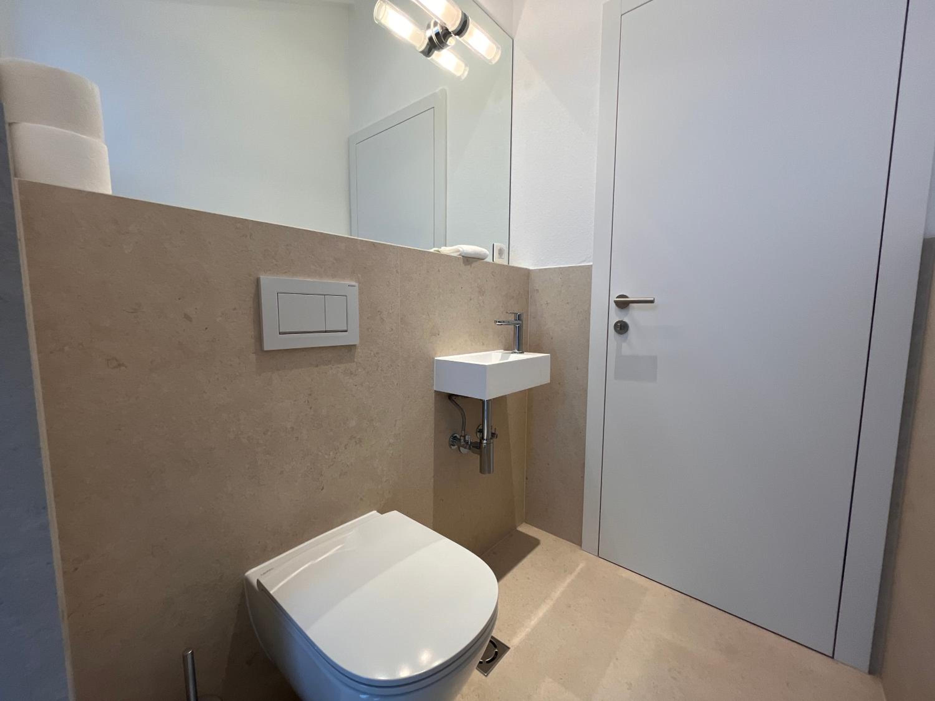 Two-Bedroom Apartment - Photo 5