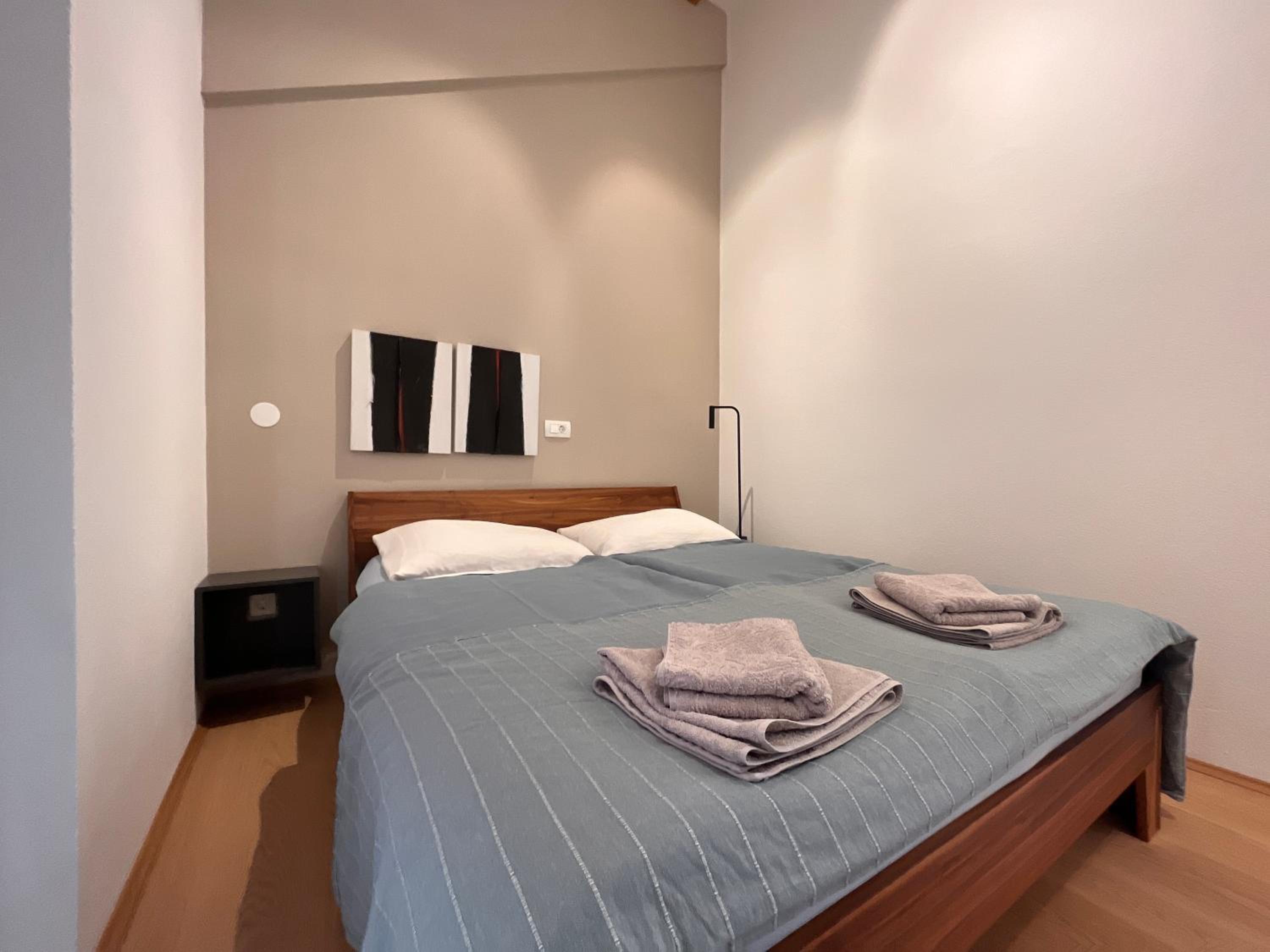One-Bedroom Apartment - Photo 10