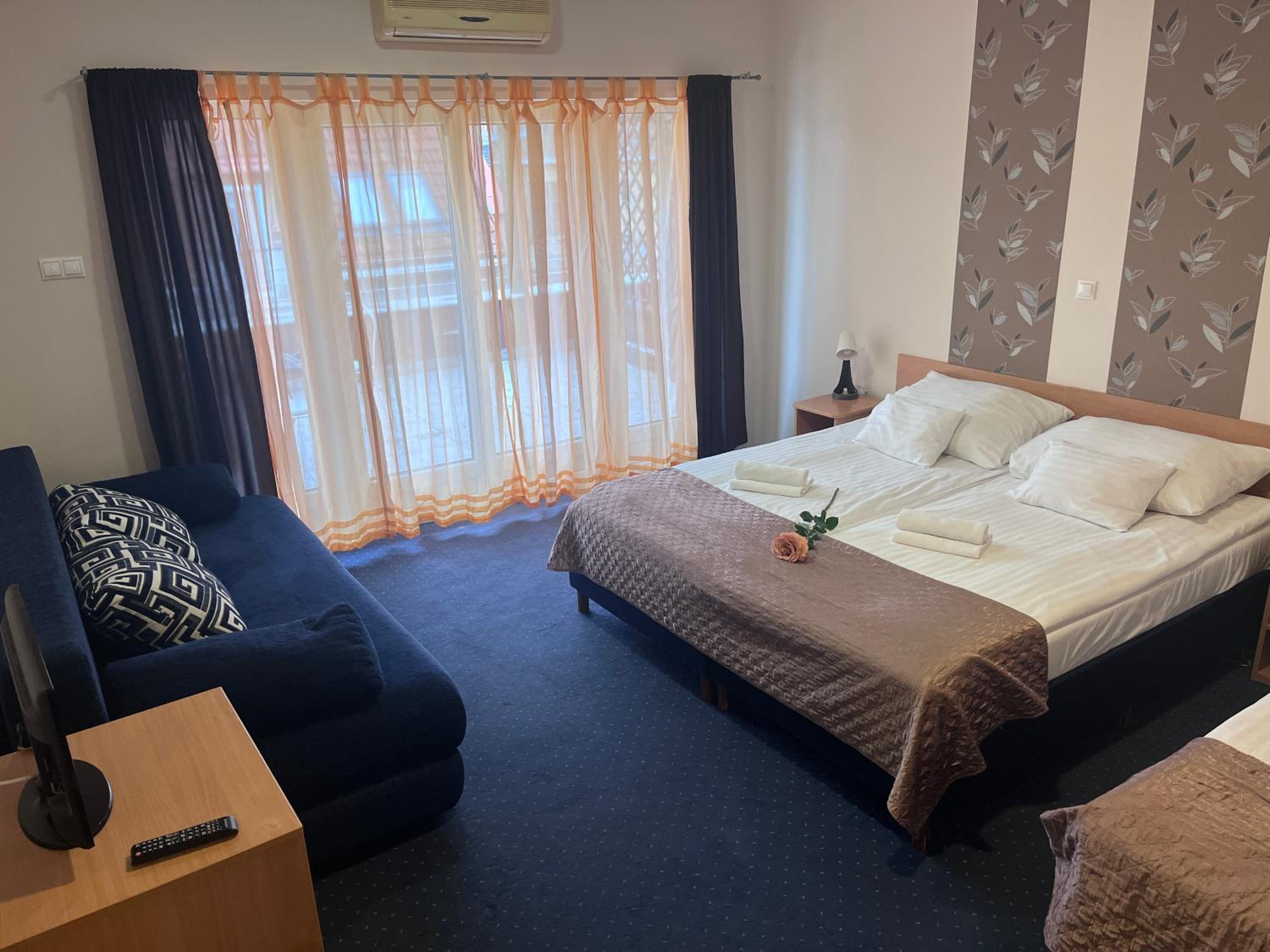Standard Triple Room - Photo 4