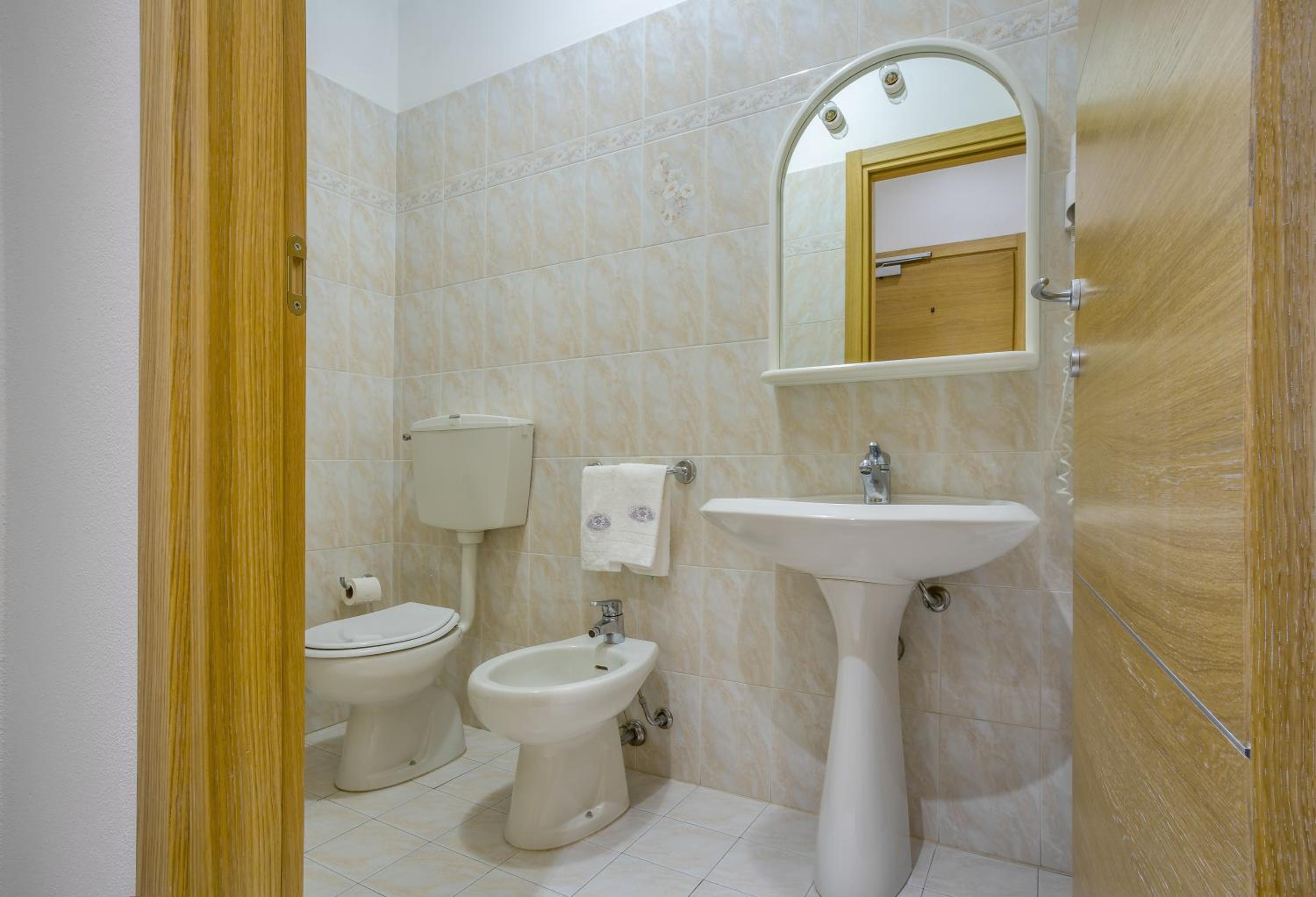 Superior Triple Room photo 2