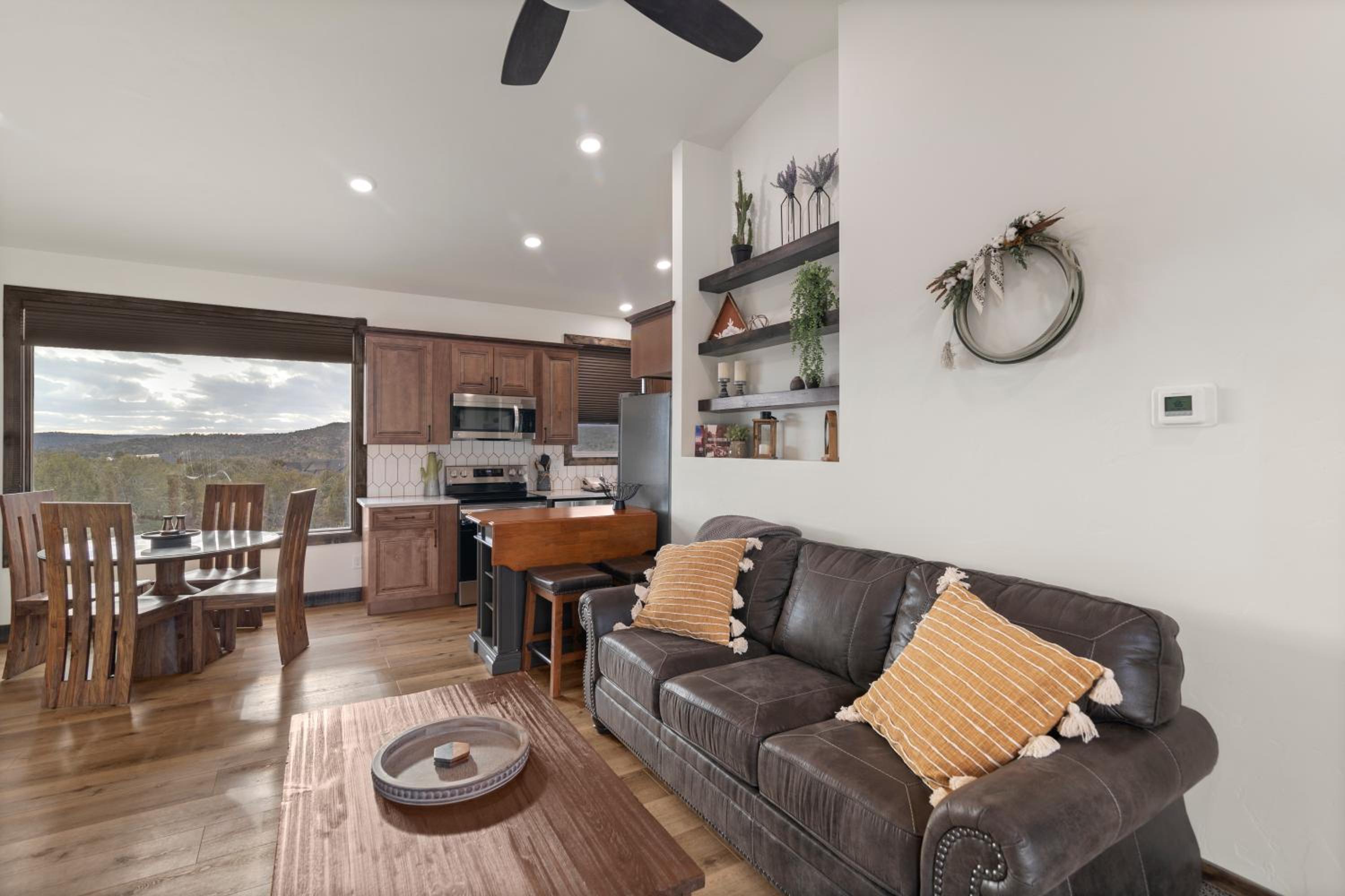 One-Bedroom House photo 2