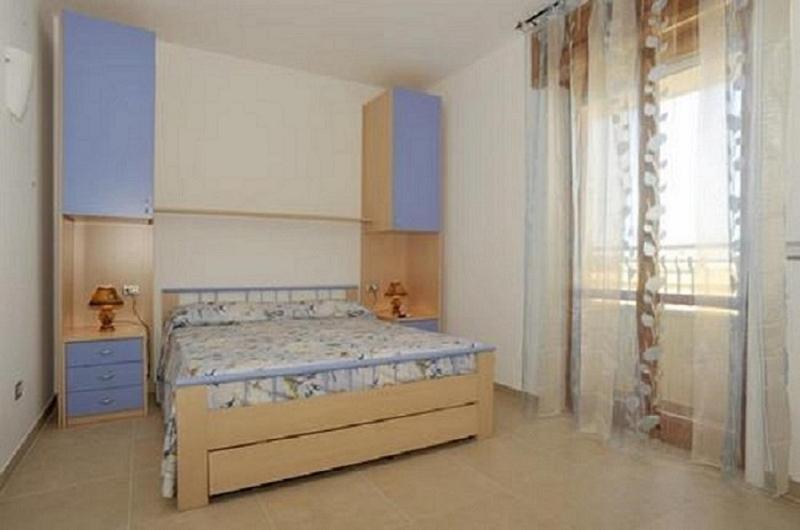 Double Room with Balcony - Photo 5
