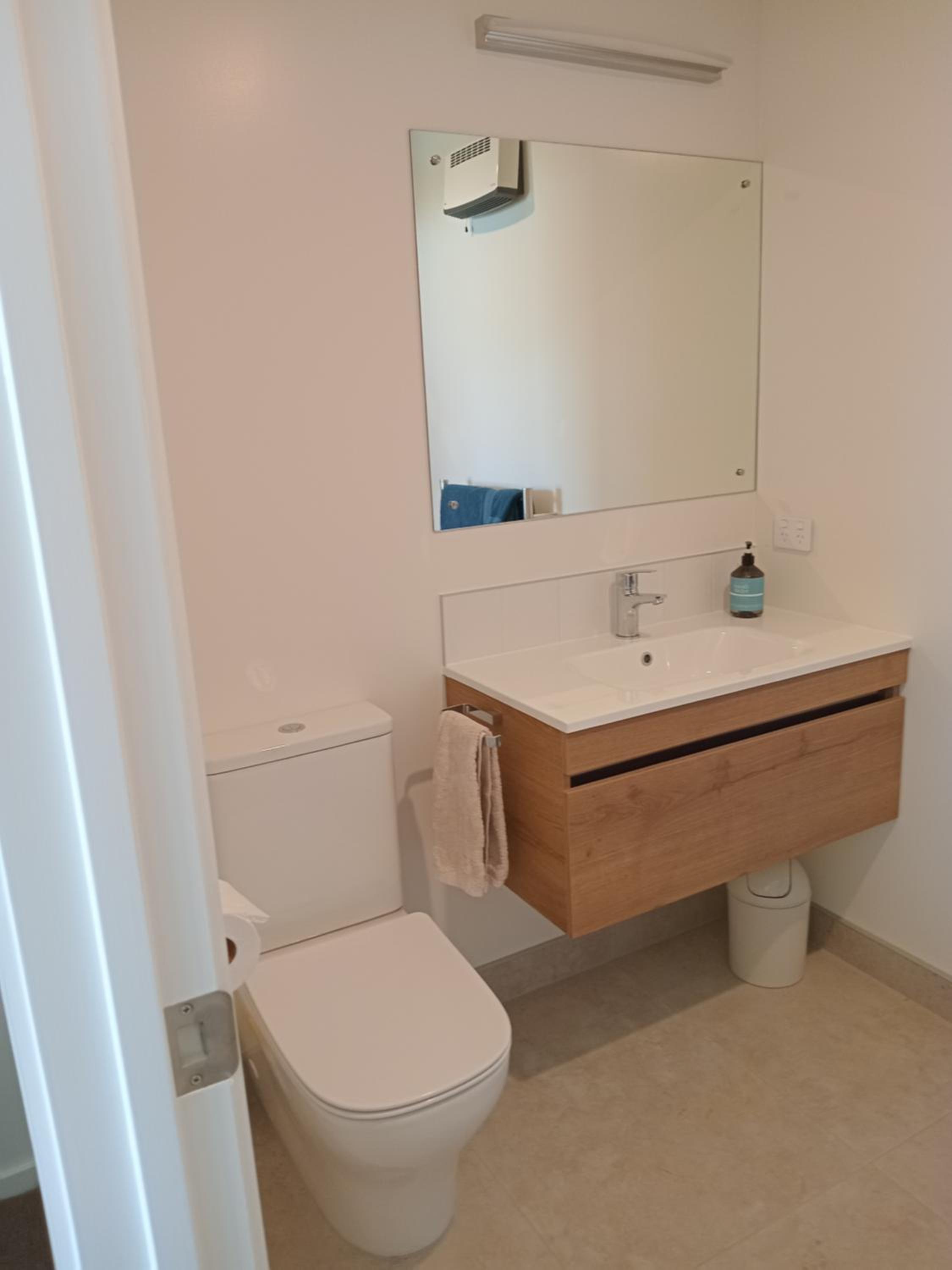 Deluxe Double or Twin Room photo 3