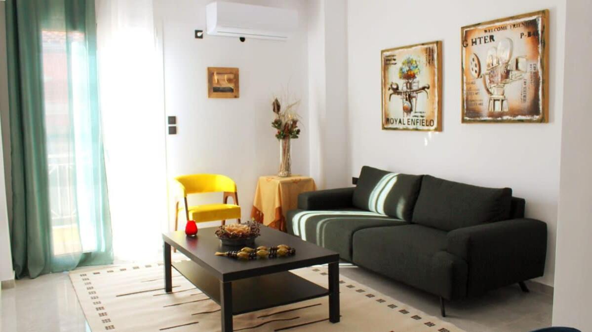 Apartment With Balcony photo 1