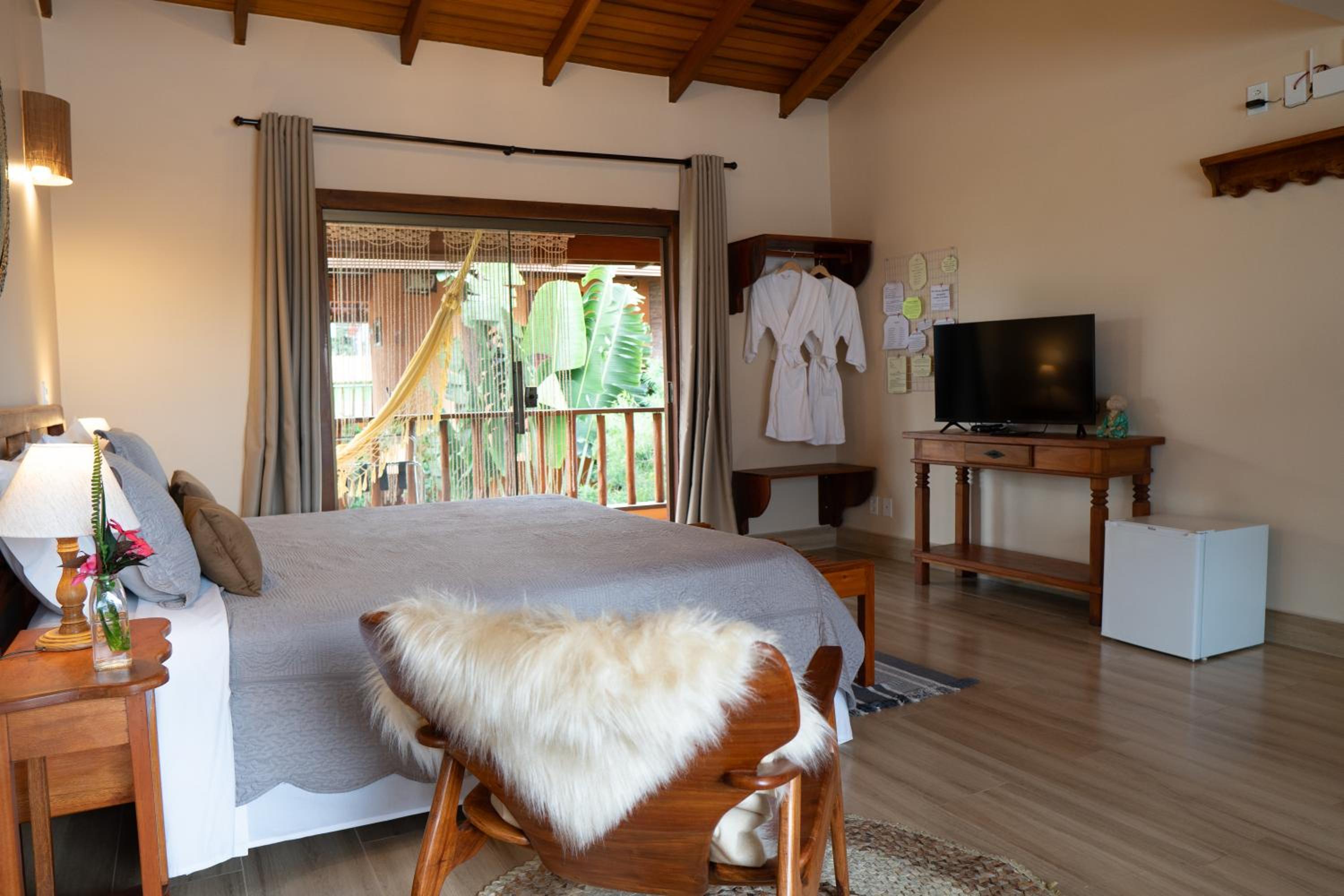 King Suite with Spa Bath photo 3